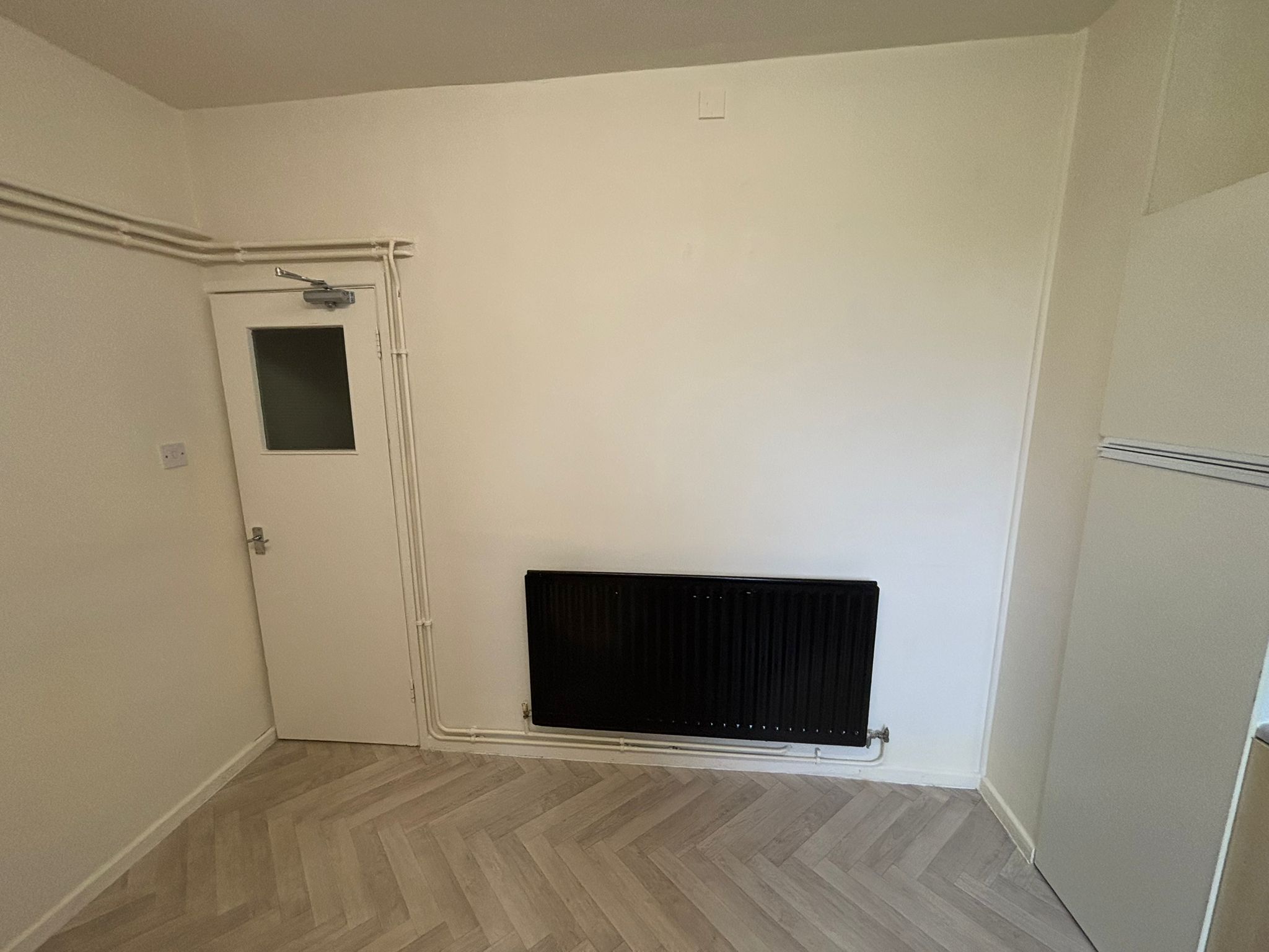 Red Lane, Paradise Image8