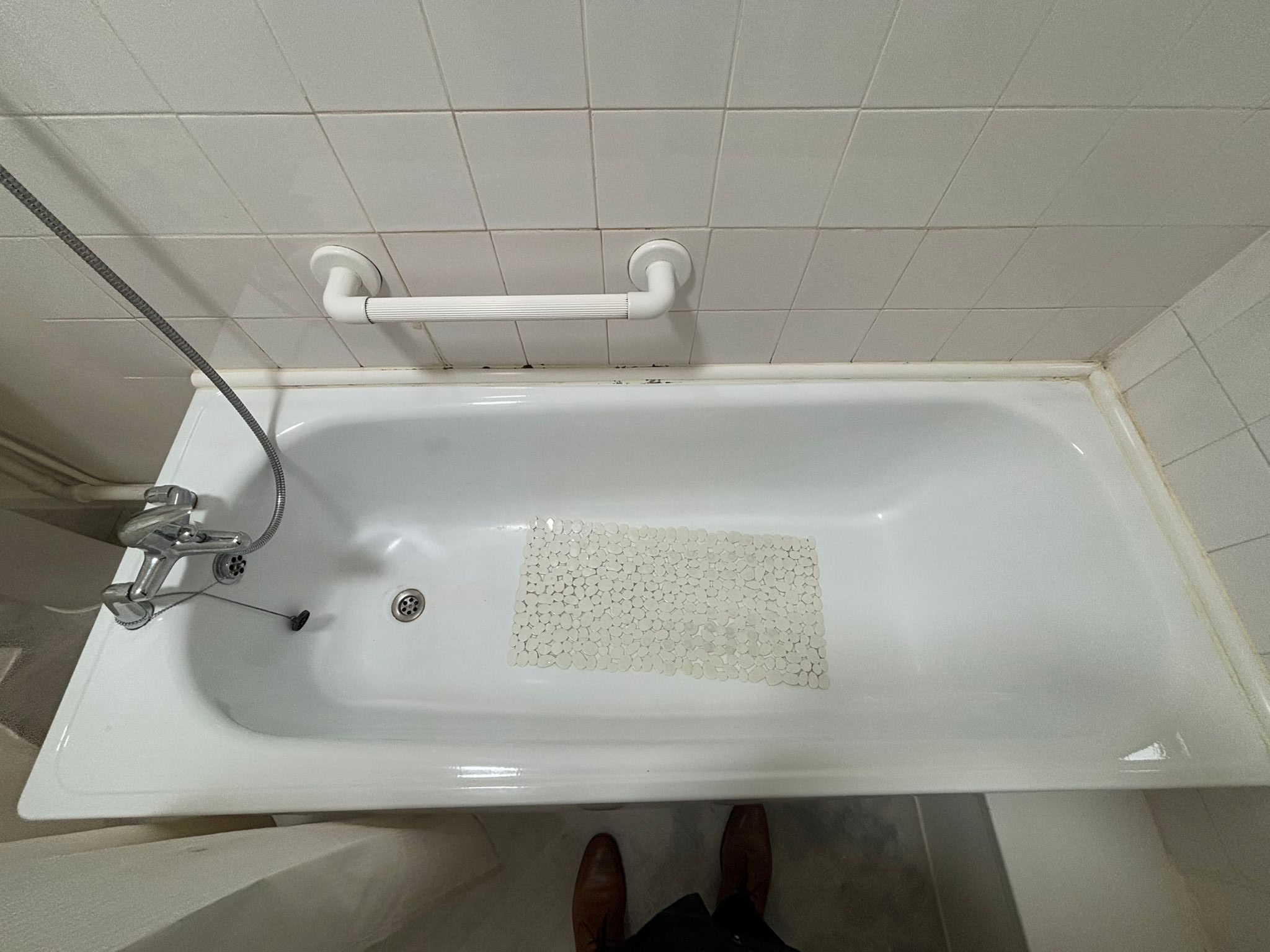 Red Lane, Paradise Image11