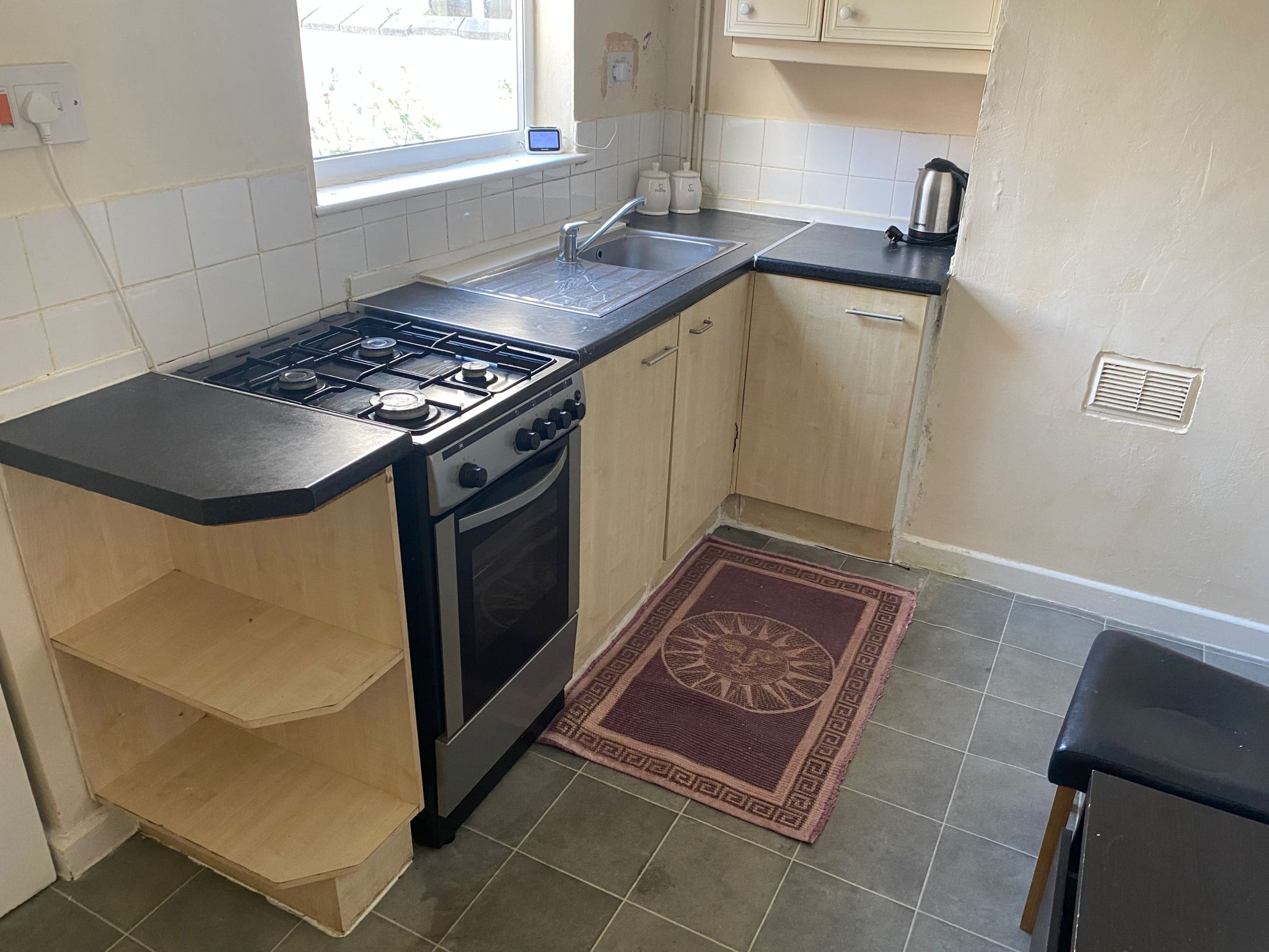 Red Lane, Paradise Image4