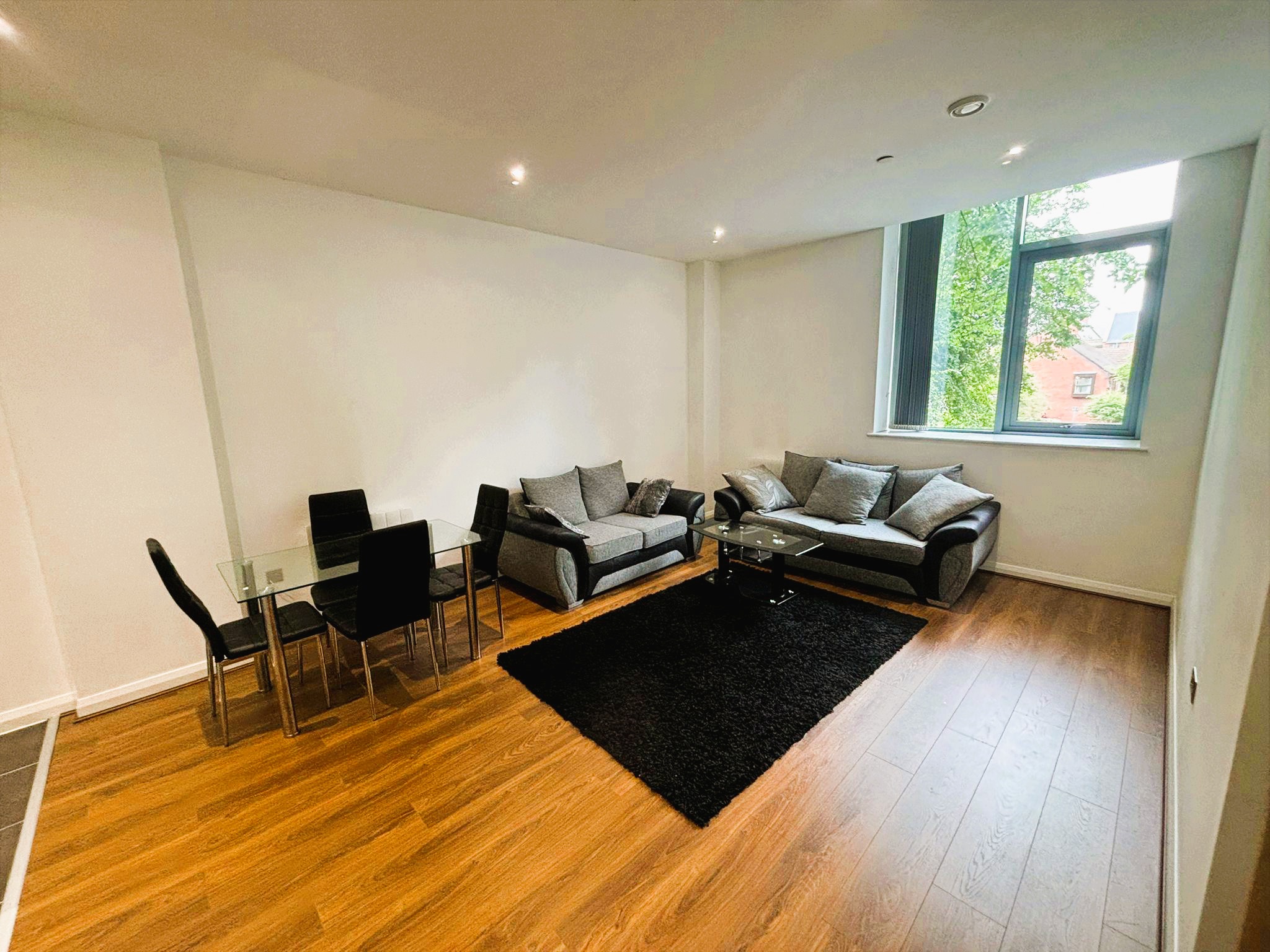 Corporation Street, City Centre Image4