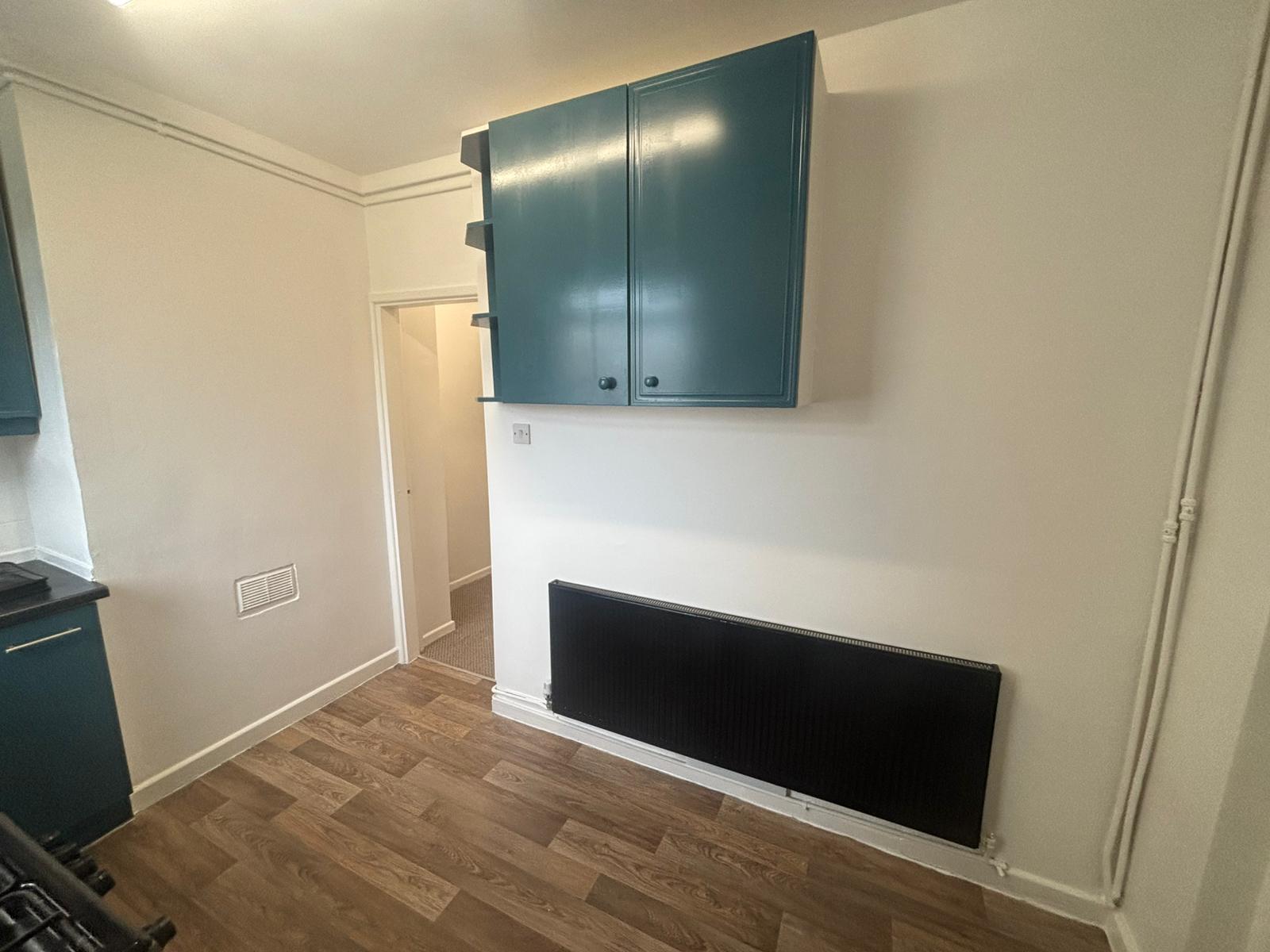 Red Lane, Paradise Image3