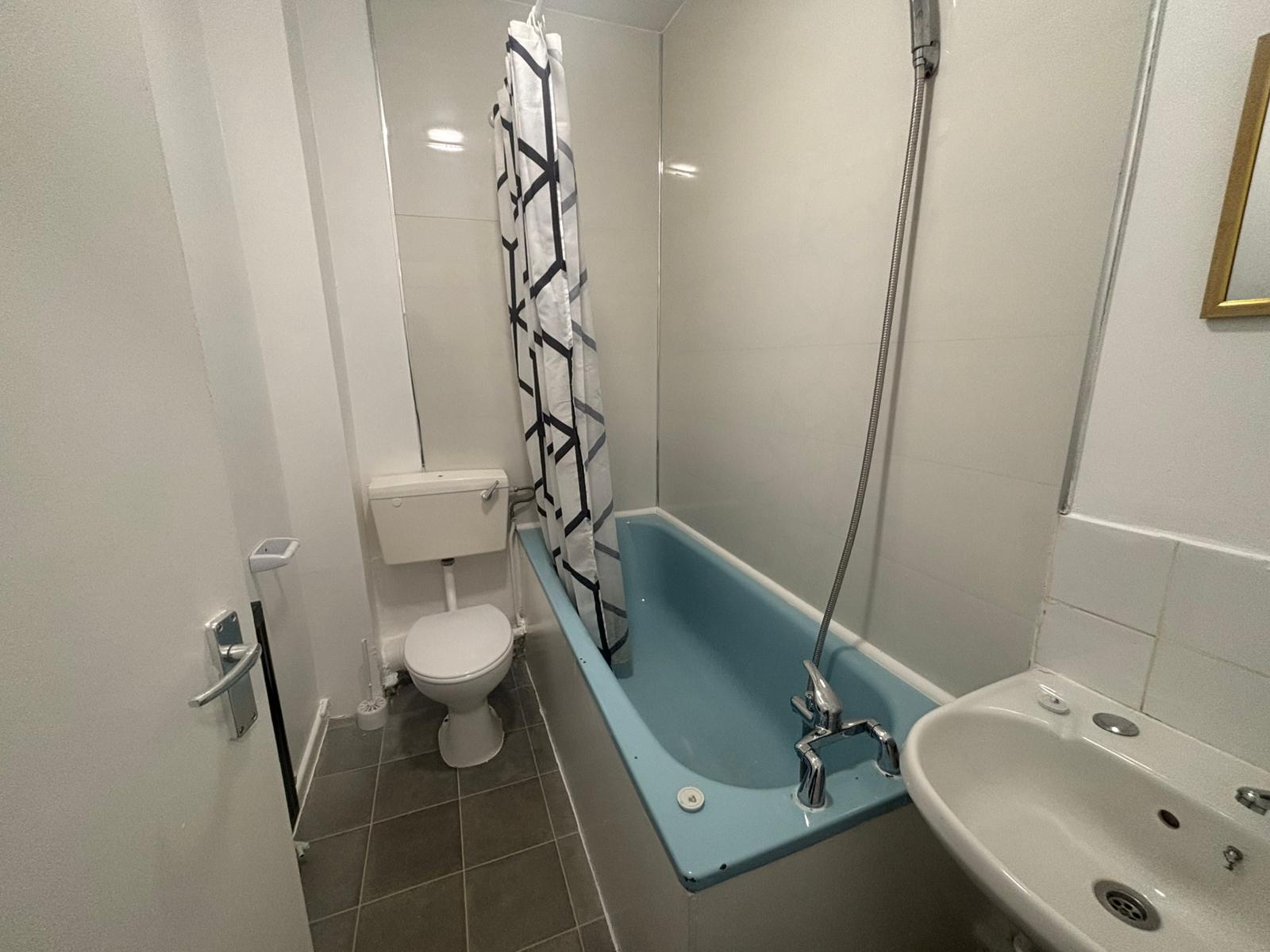 Red Lane, Paradise Image7