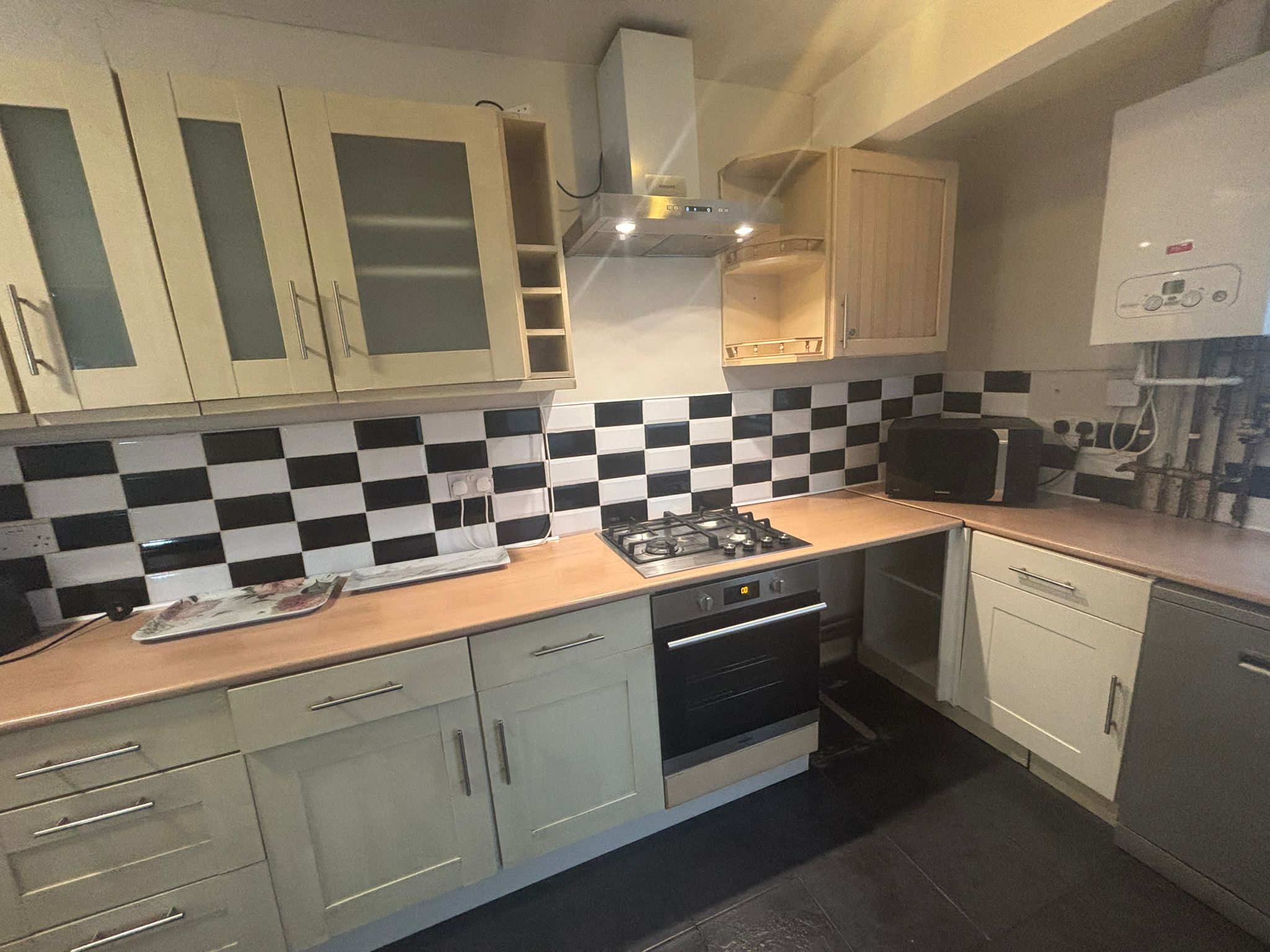 Cheveral Avenue, Radford Image10