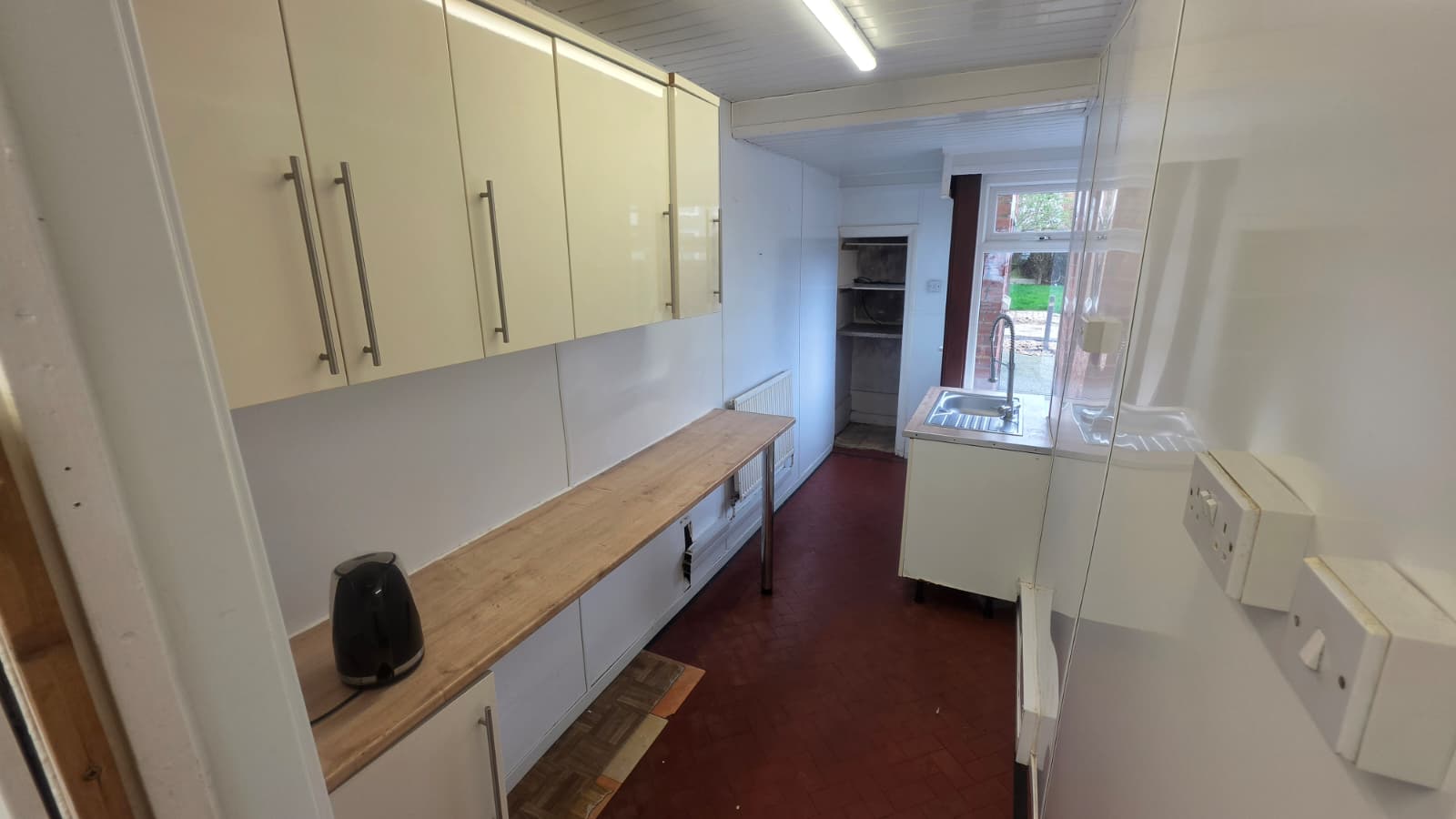 Sewell Highway,Wyken Image11