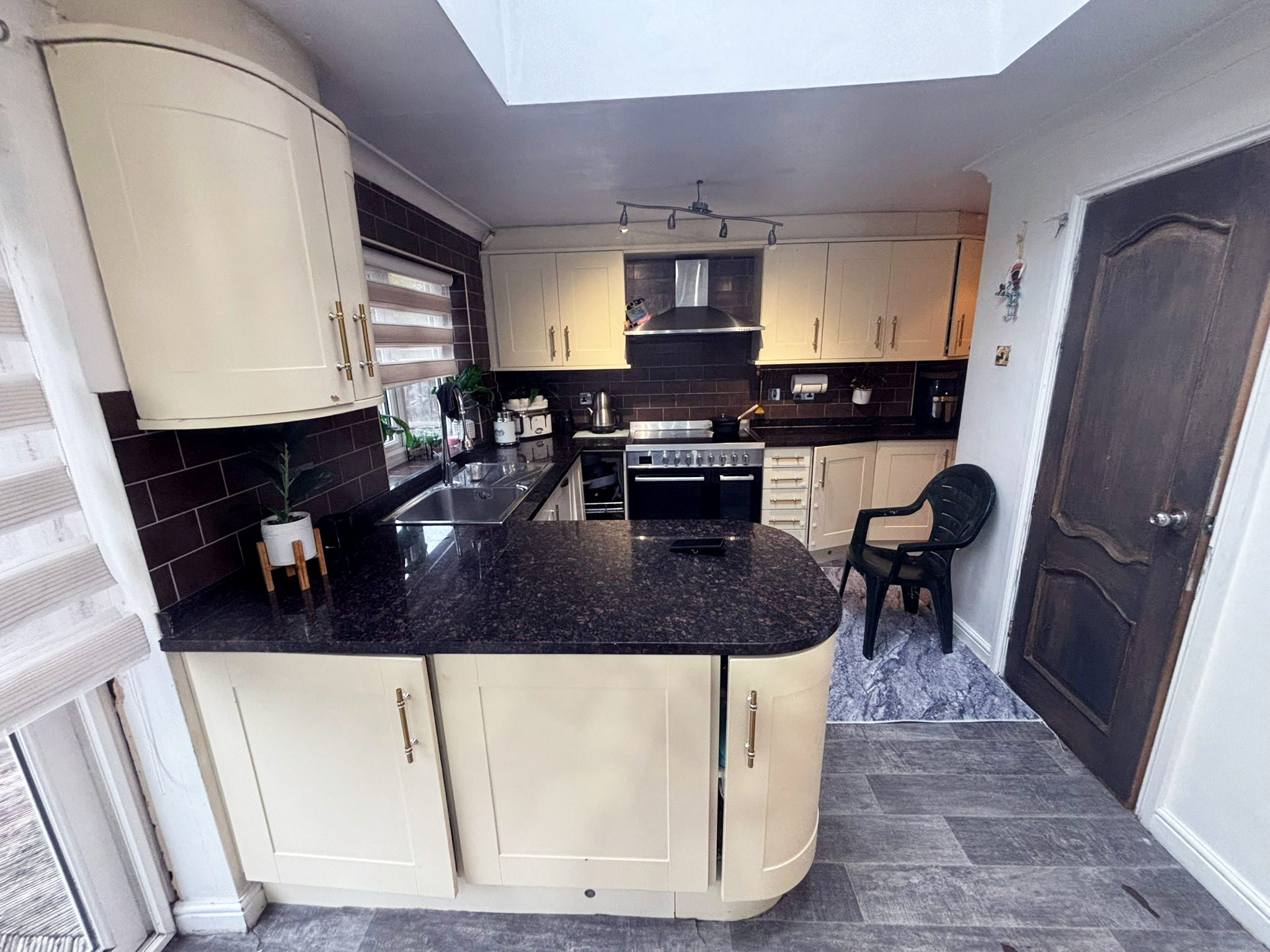 Dorchester Way, Wyken Image5