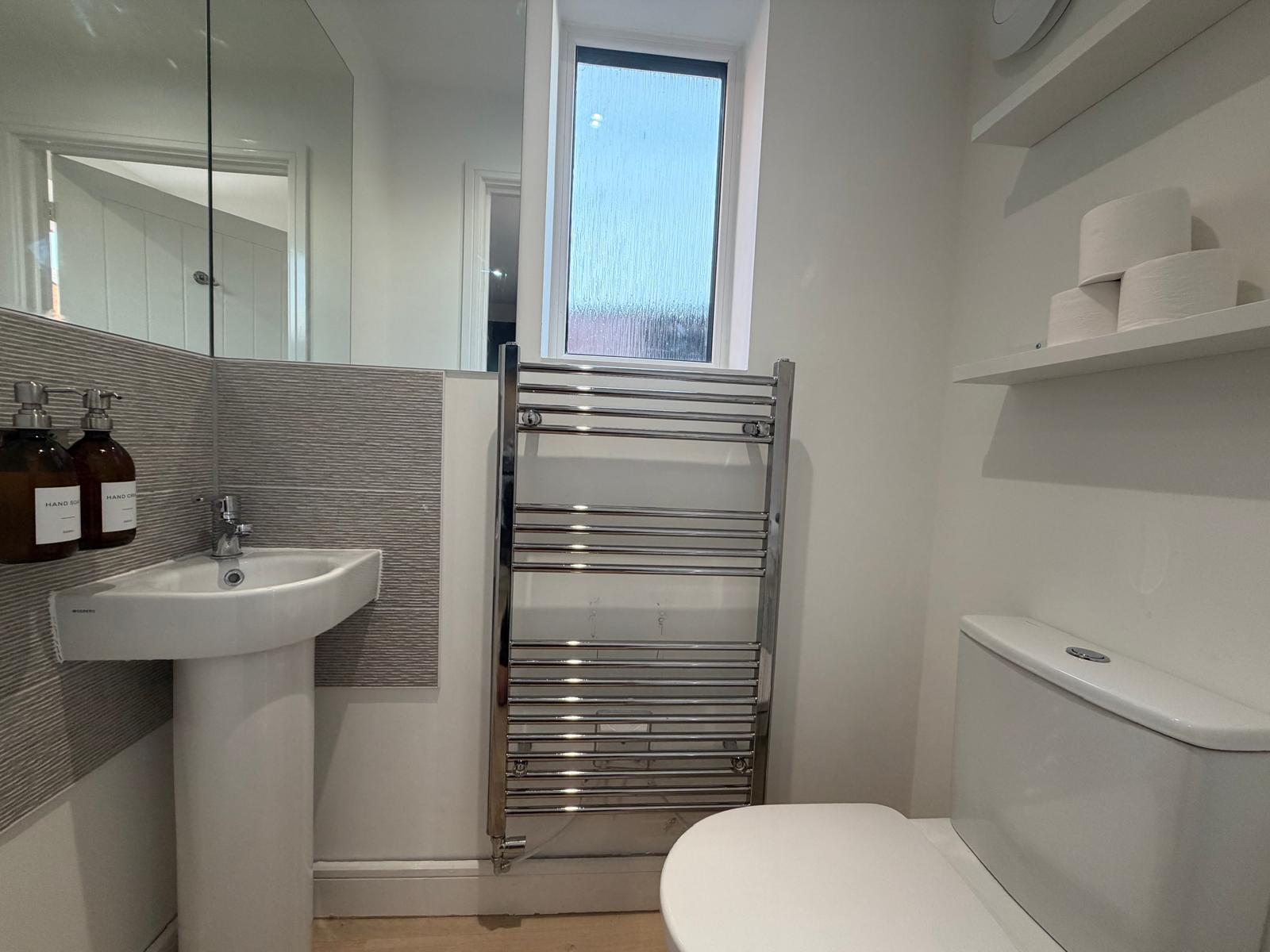 Loosely Lane, Holbrooks Image11