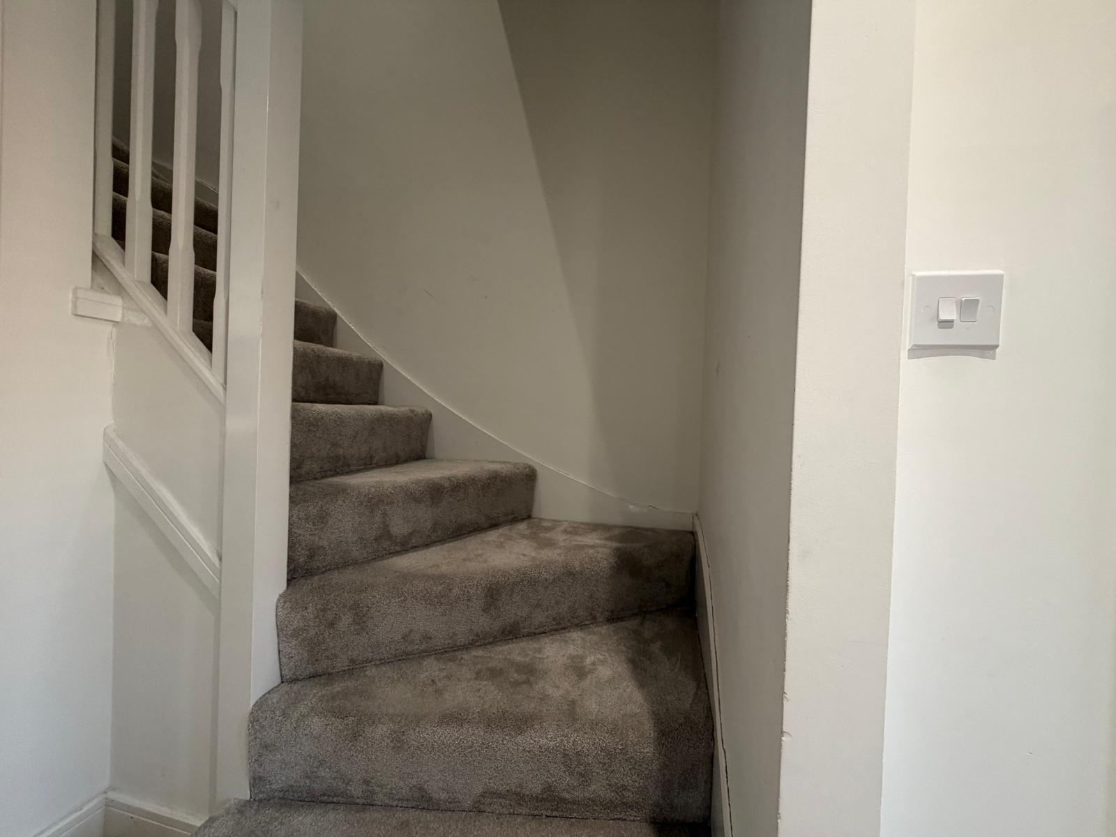 Loosely Lane, Holbrooks Image12