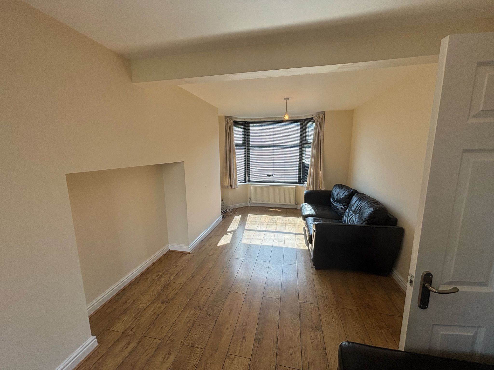 Torrington Avenue, Tile Hill Image2