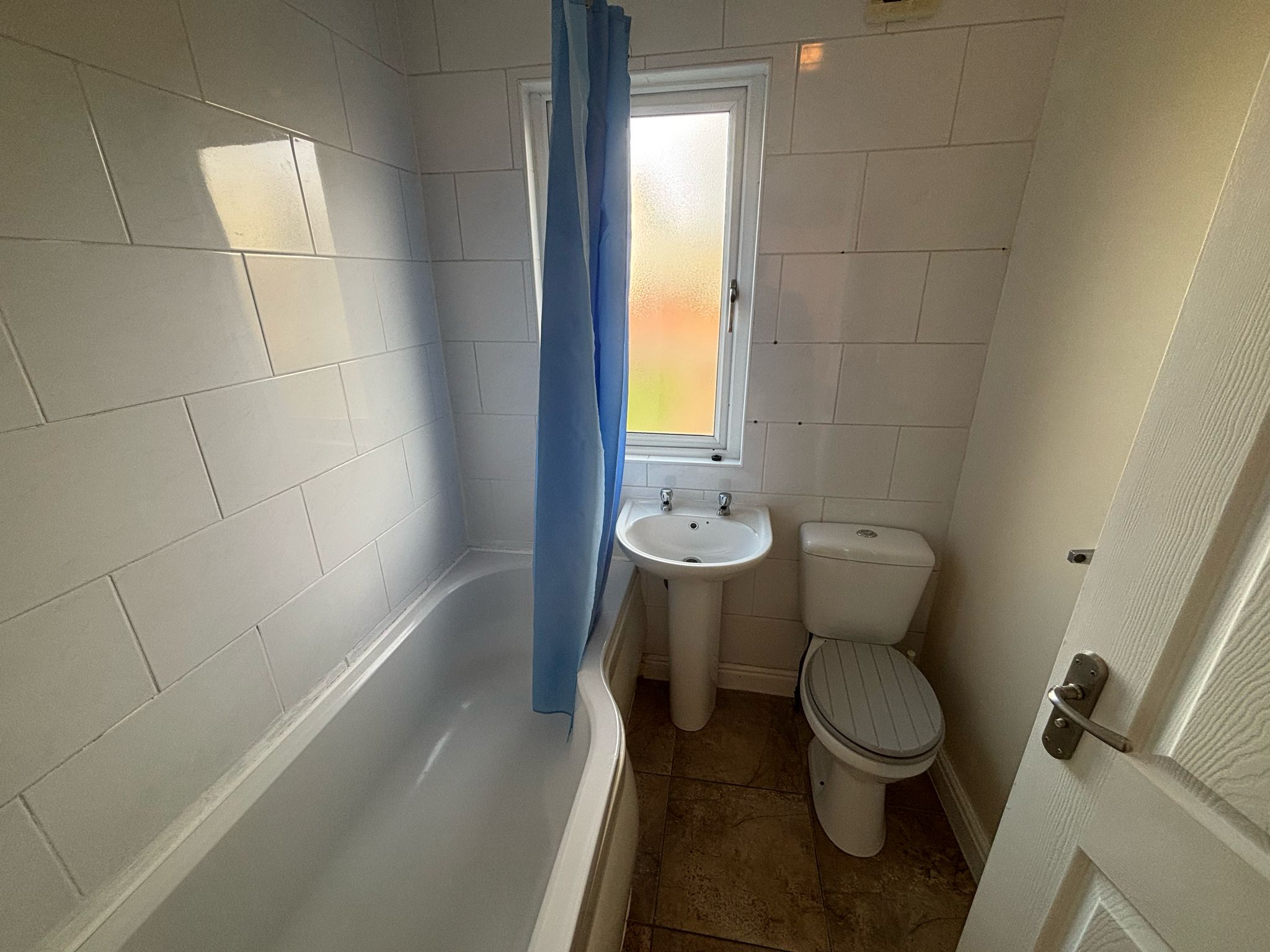 Torrington Avenue, Tile Hill Image13