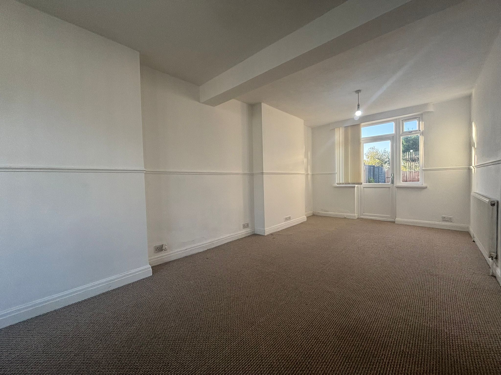 Dennis Road, Upper Stoke Image3