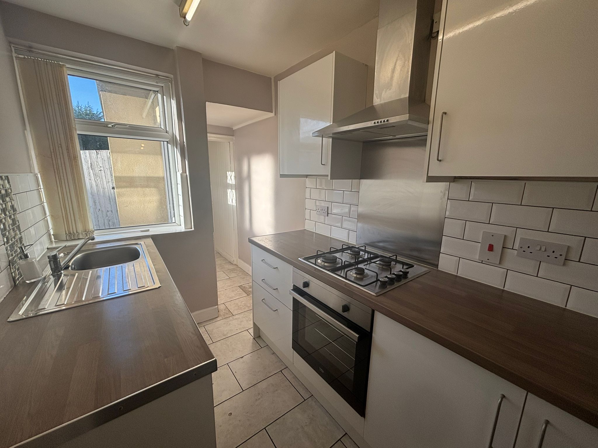 Dennis Road, Upper Stoke Image7