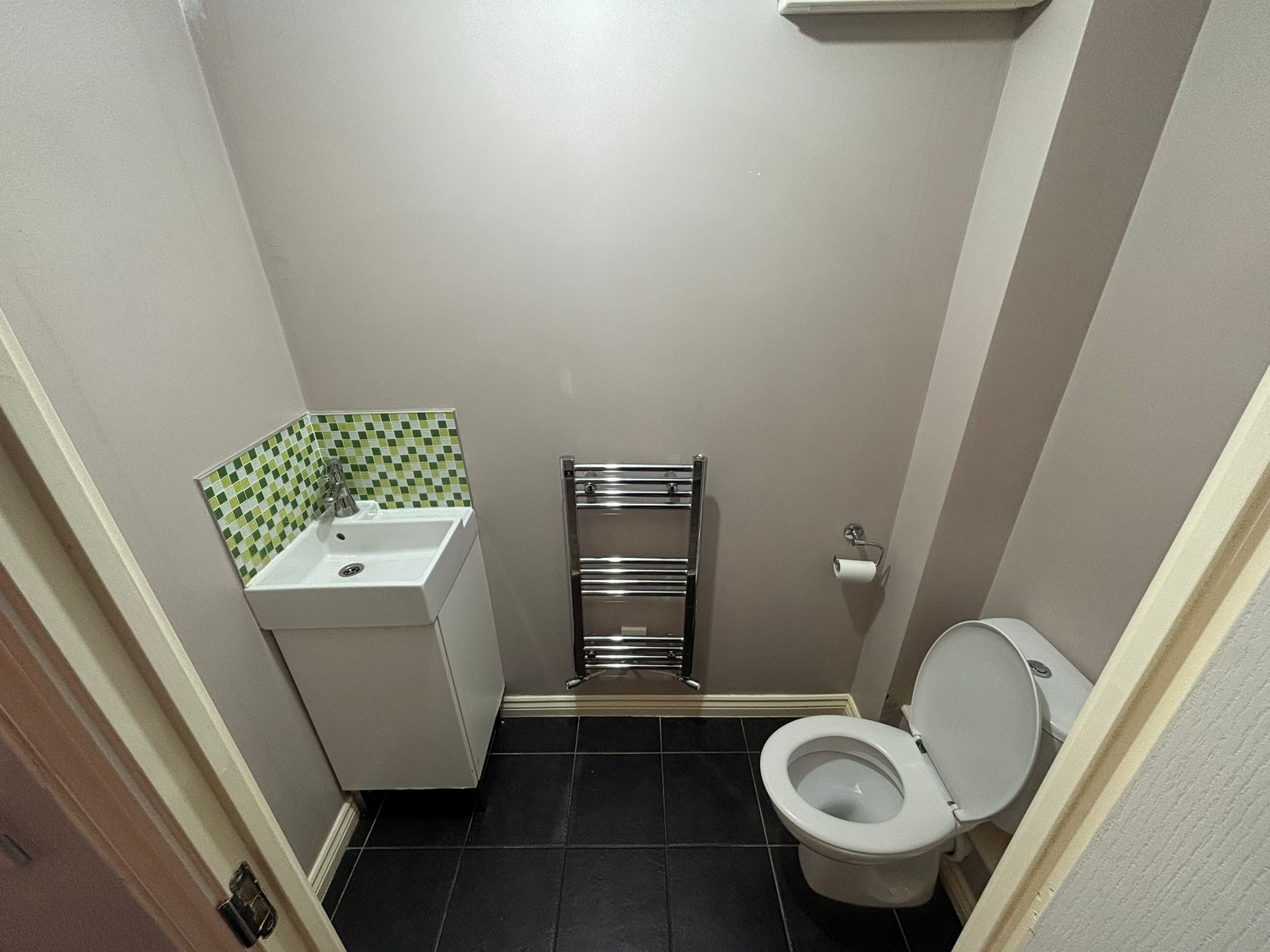 Grenadier Drive, Lower Stoke Image10