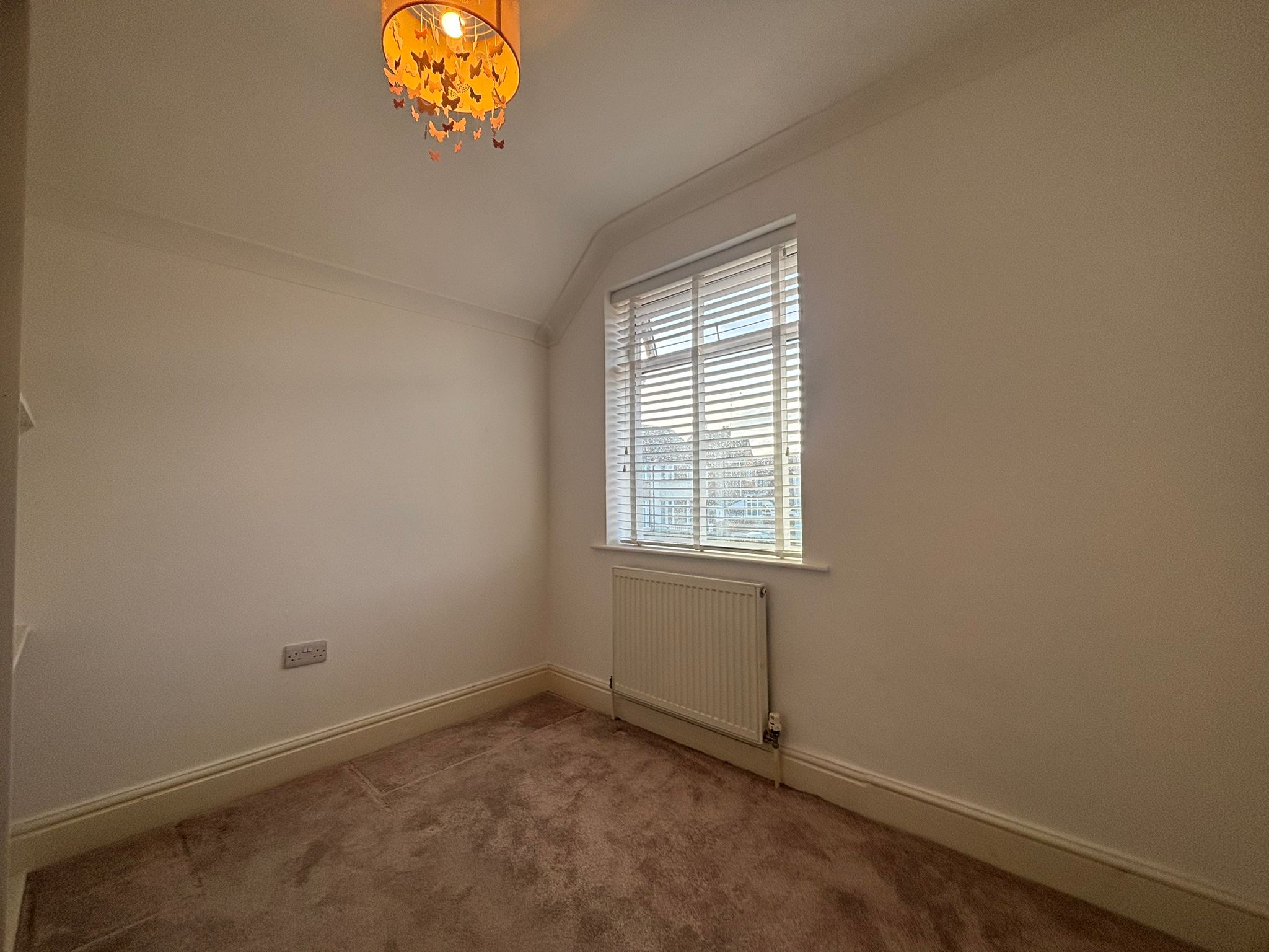 Moseley Avenue, Coundon Image17