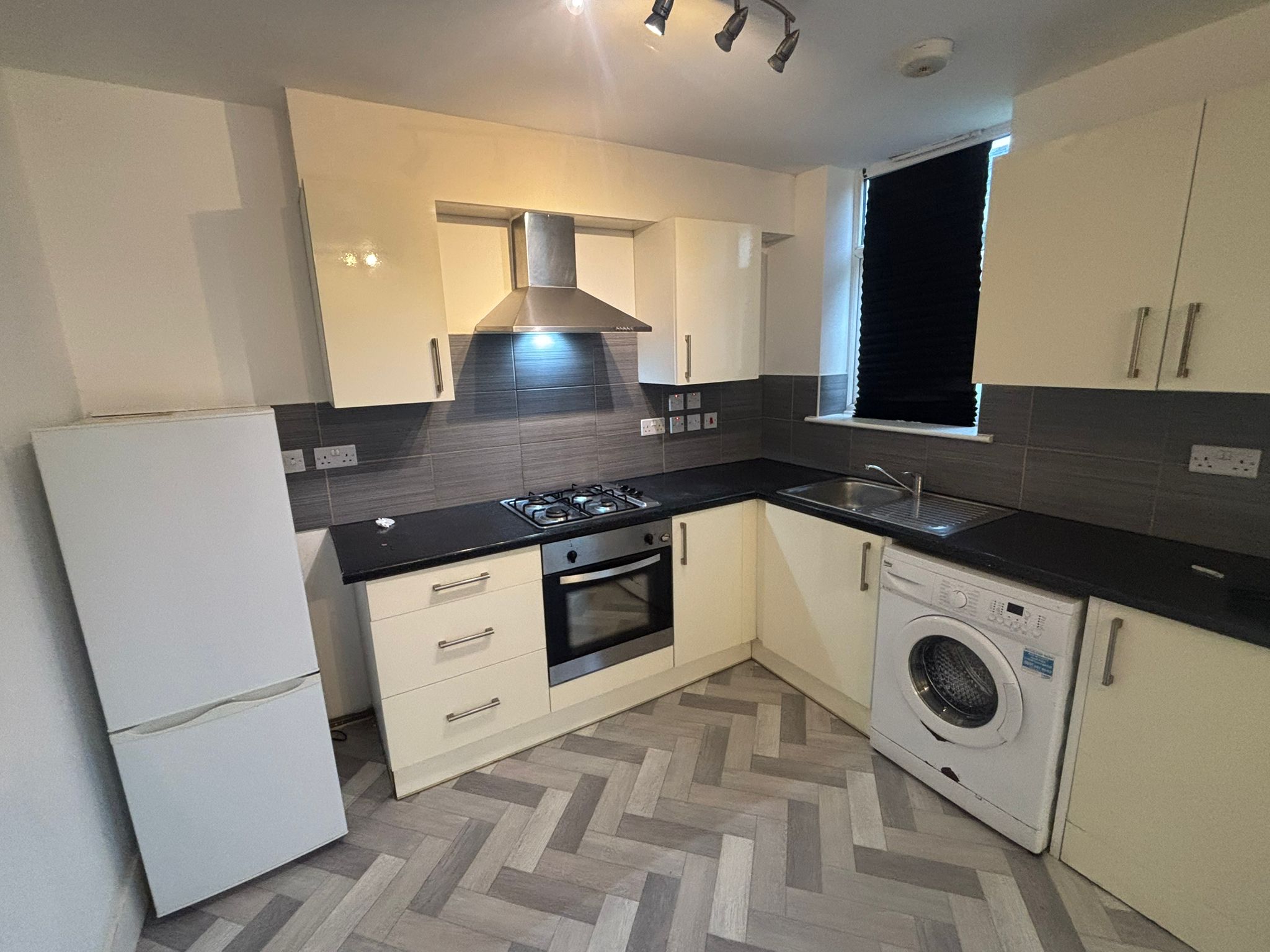 Barley Lea House, Stoke Aldermoor Image5