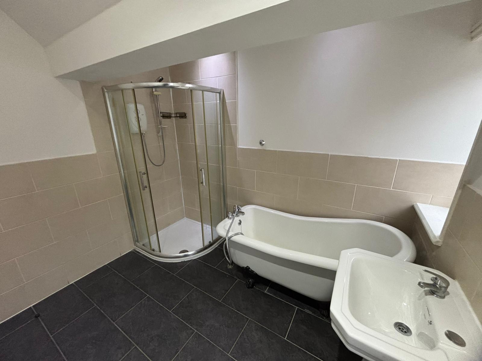 Birmingham Road, Allesley Image19