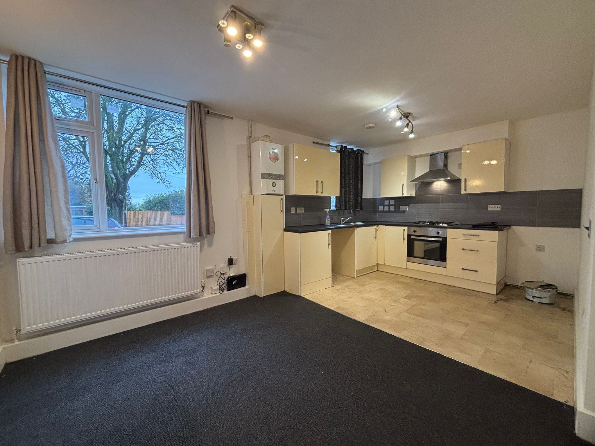 Barley Lea House, Stoke Aldermoor Image3