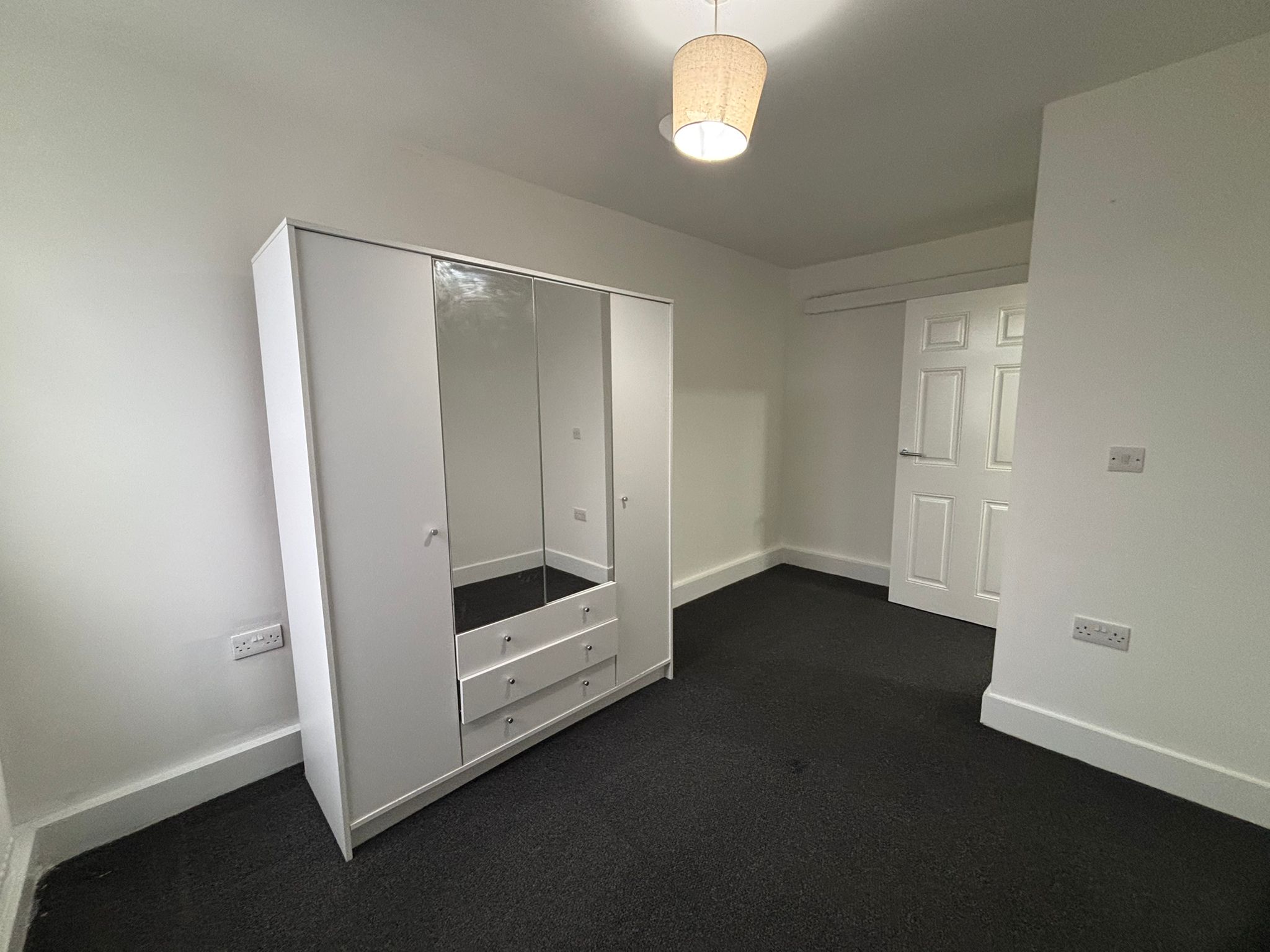 Barley Lea House, Stoke Aldermoor Image5