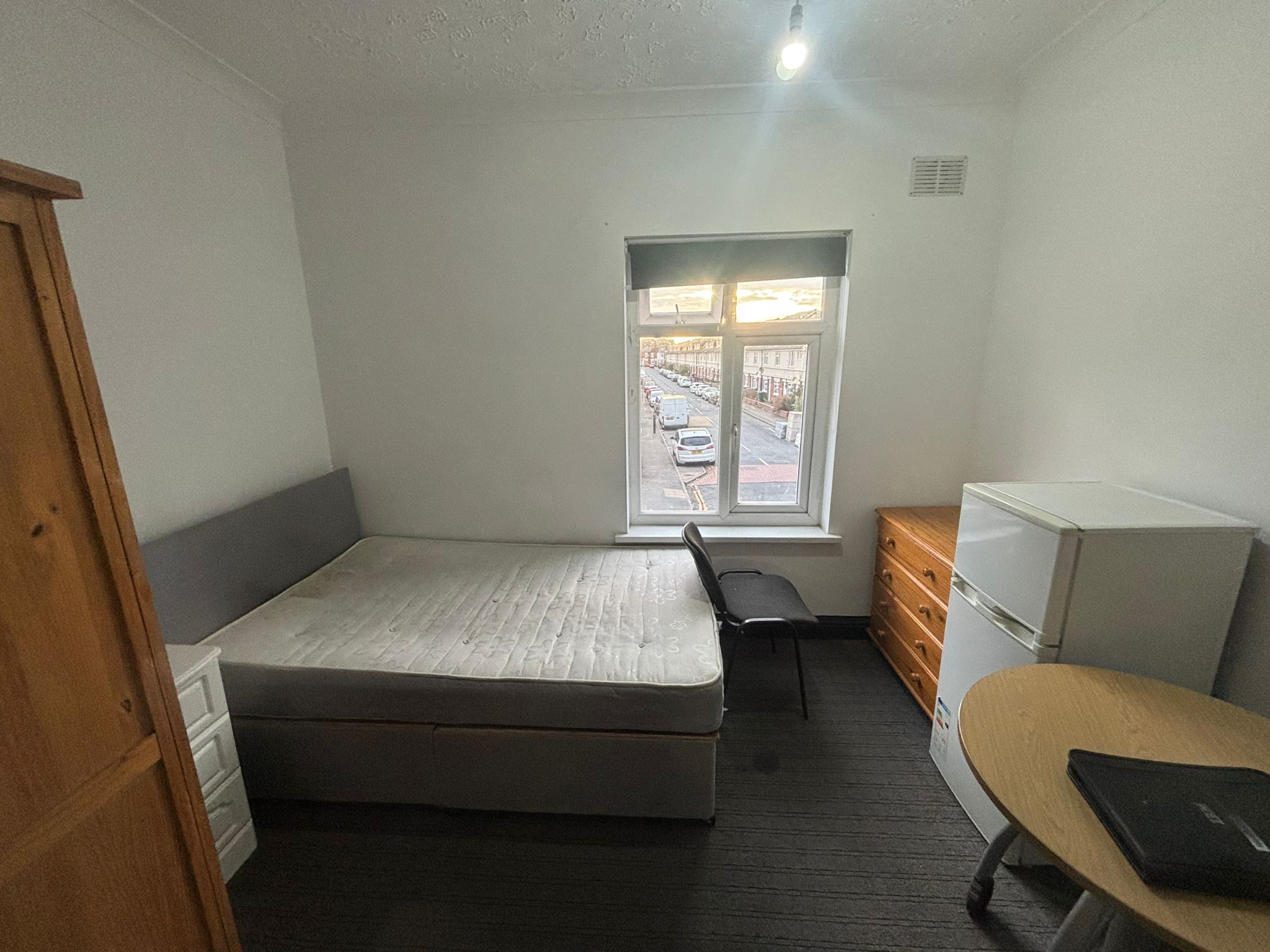 Clay Lane, Upper Stoke Image2