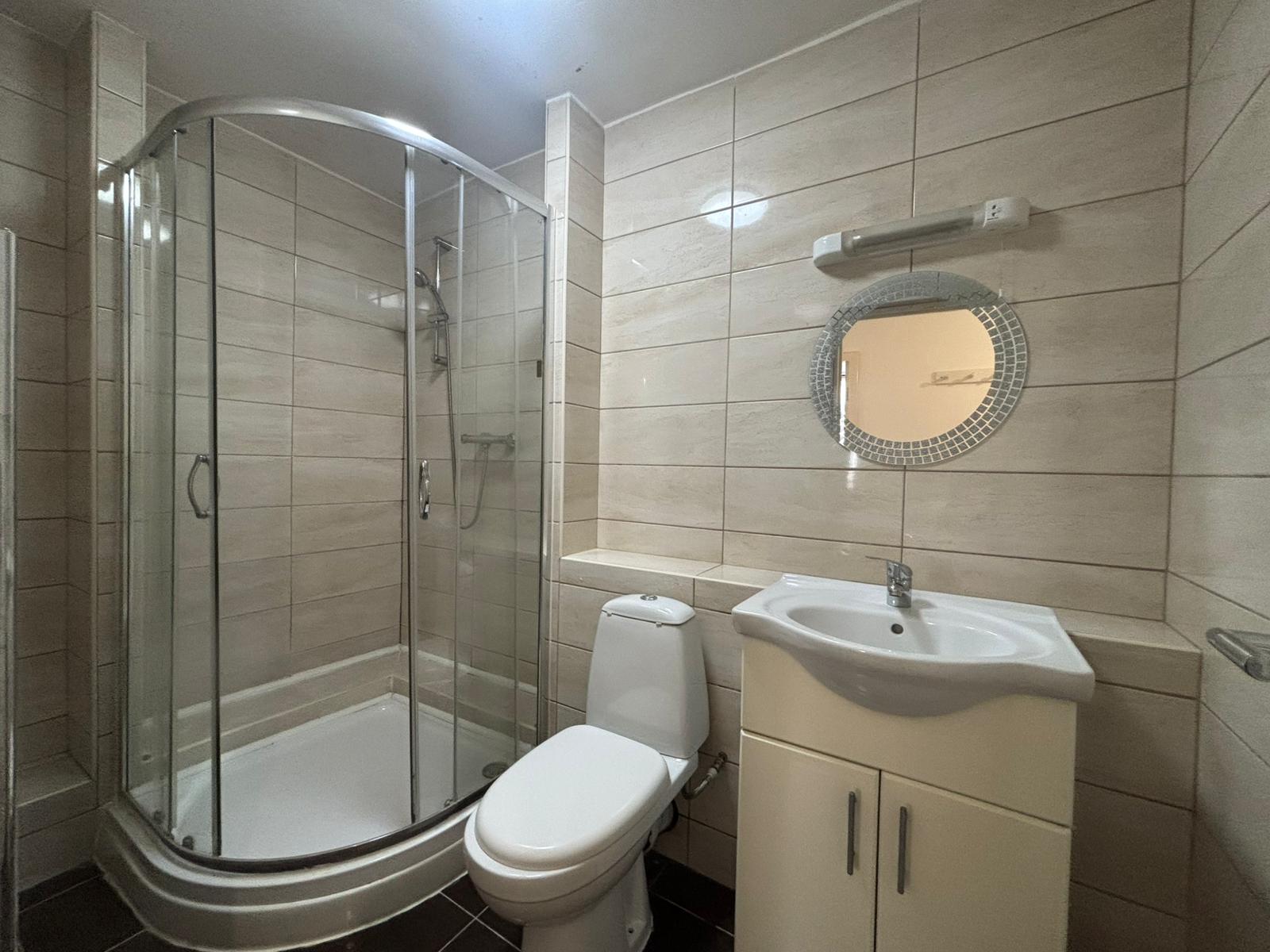 Barley Lea House, Stoke Aldermoor Image10