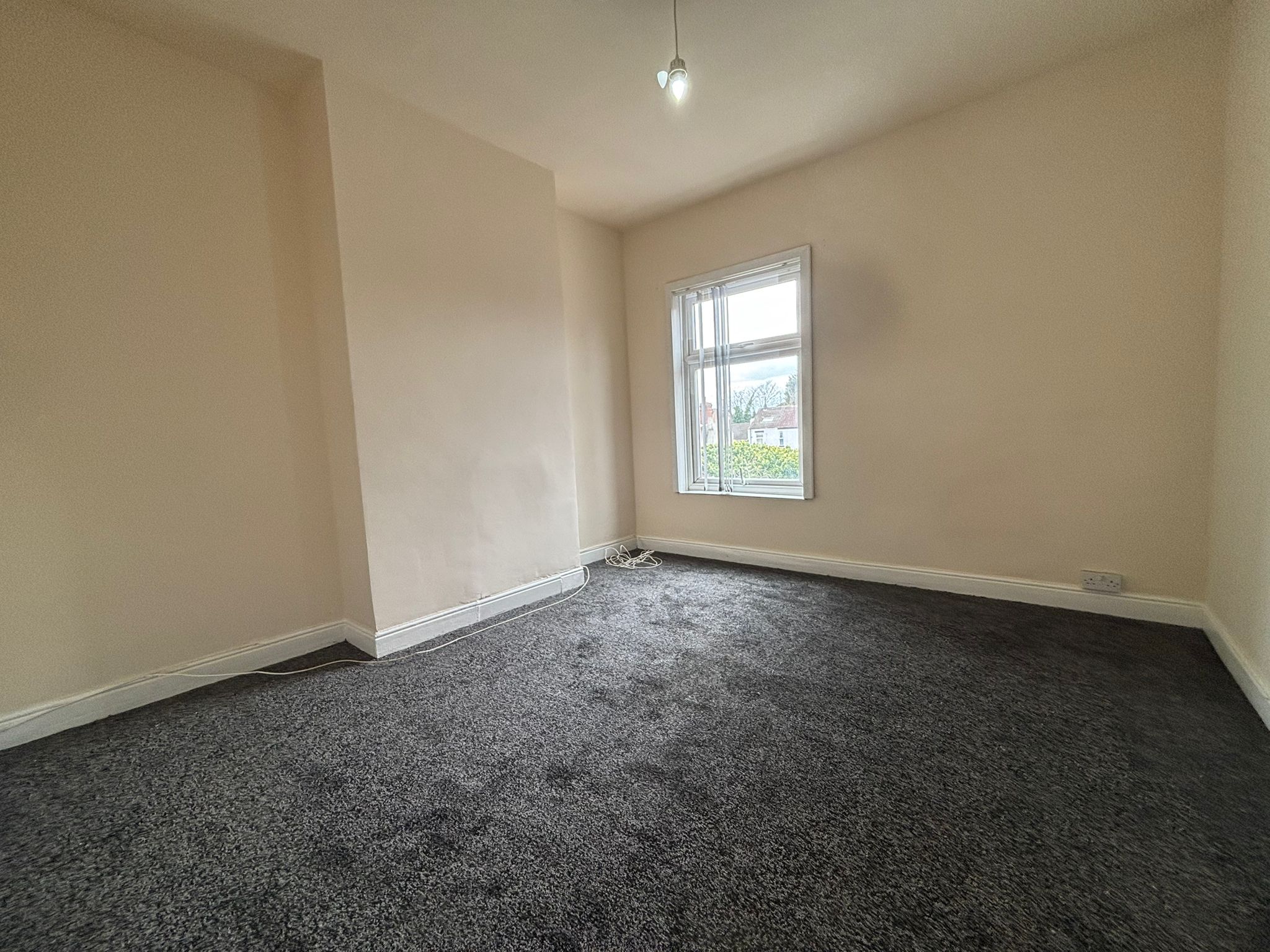 Trentham Road,Hillfileds Image10