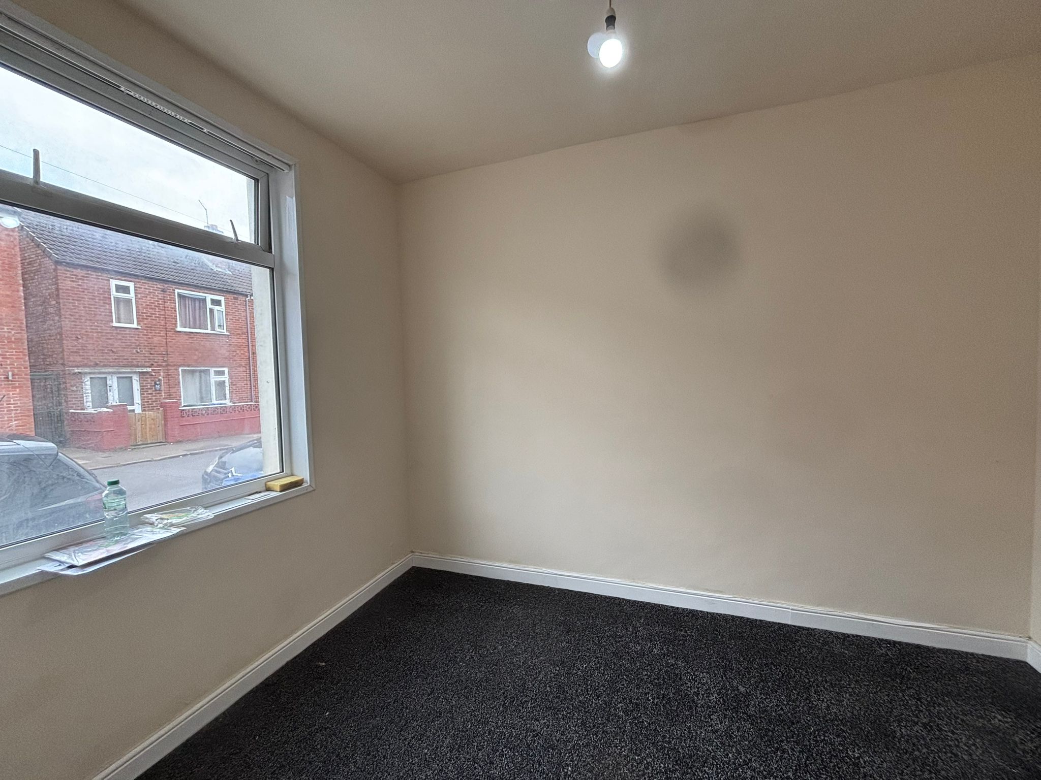 Trentham Road,Hillfileds Image2