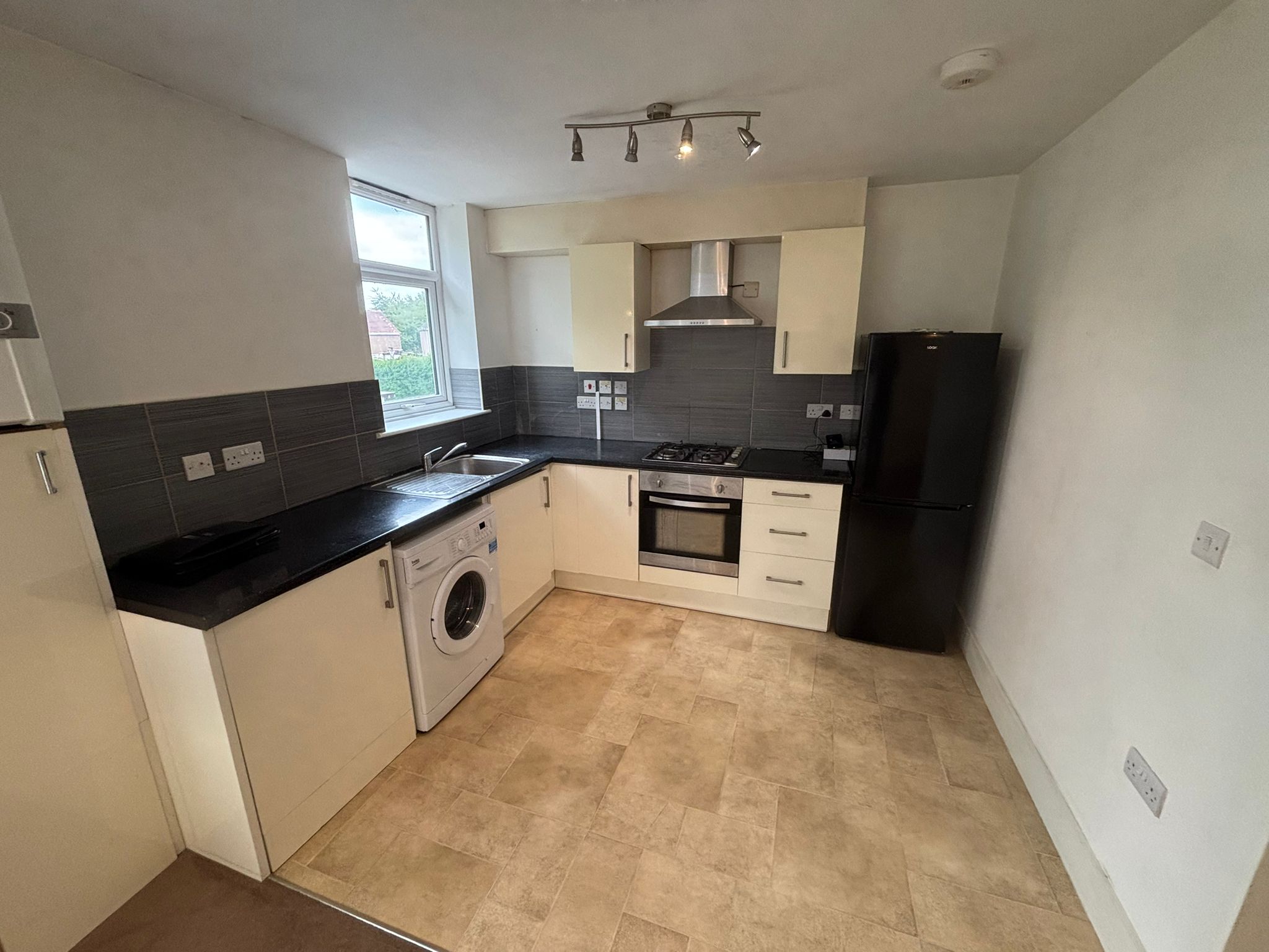 Barley Lea House, Stoke Aldermoor Image3