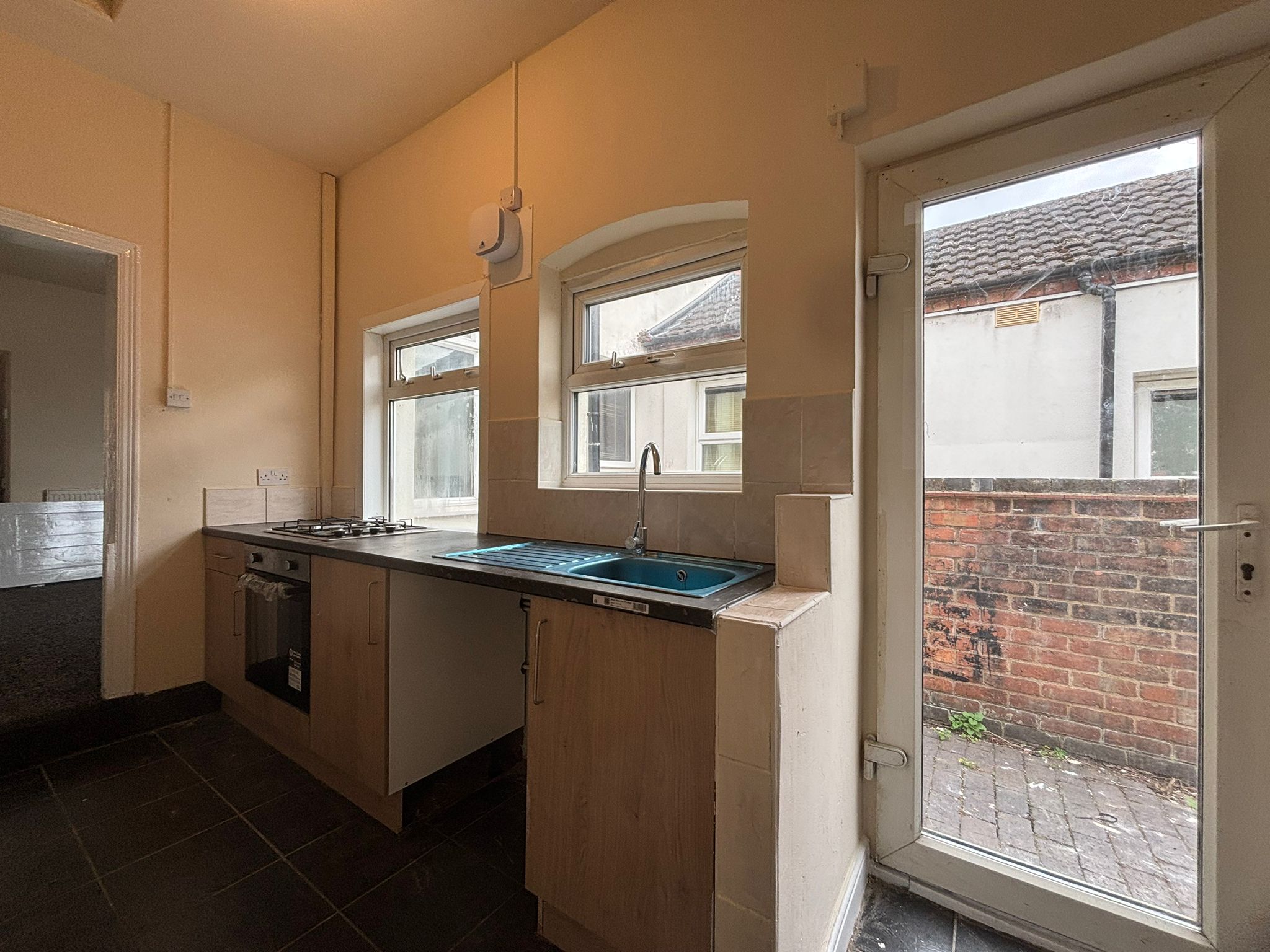 Trentham Road,Hillfileds Image7