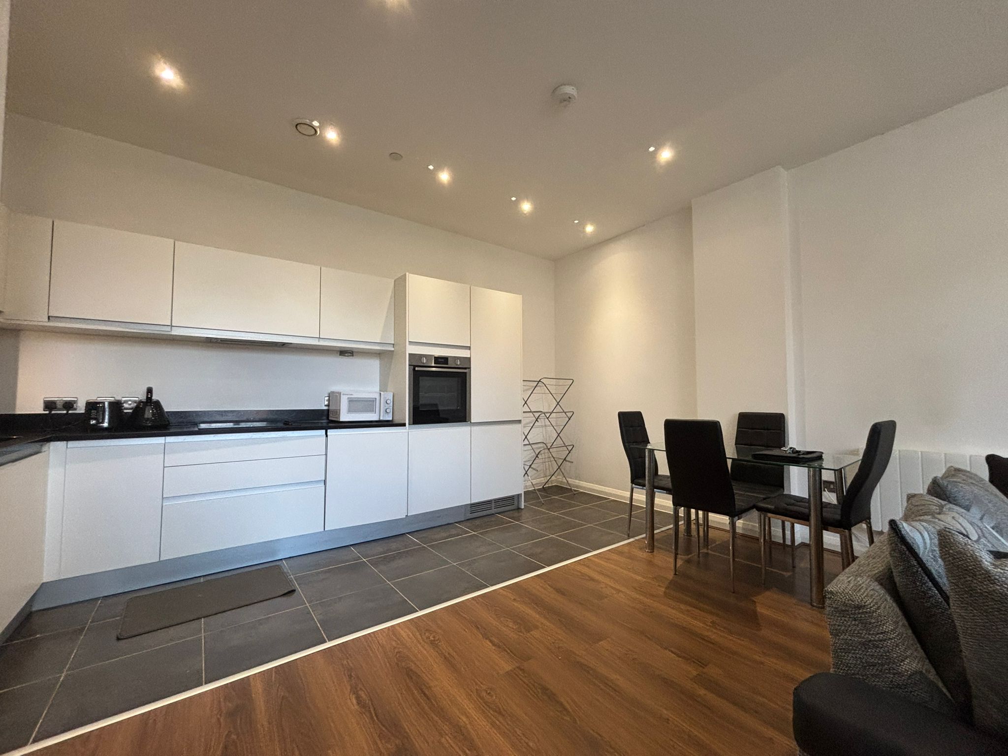 Corporation Street, City Centre Image9