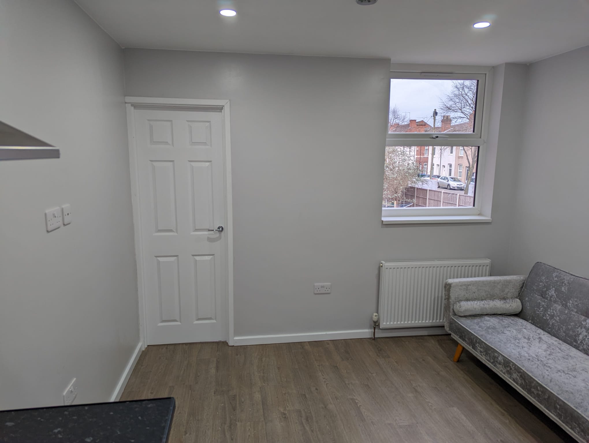 Red Lane, Paradise Image1