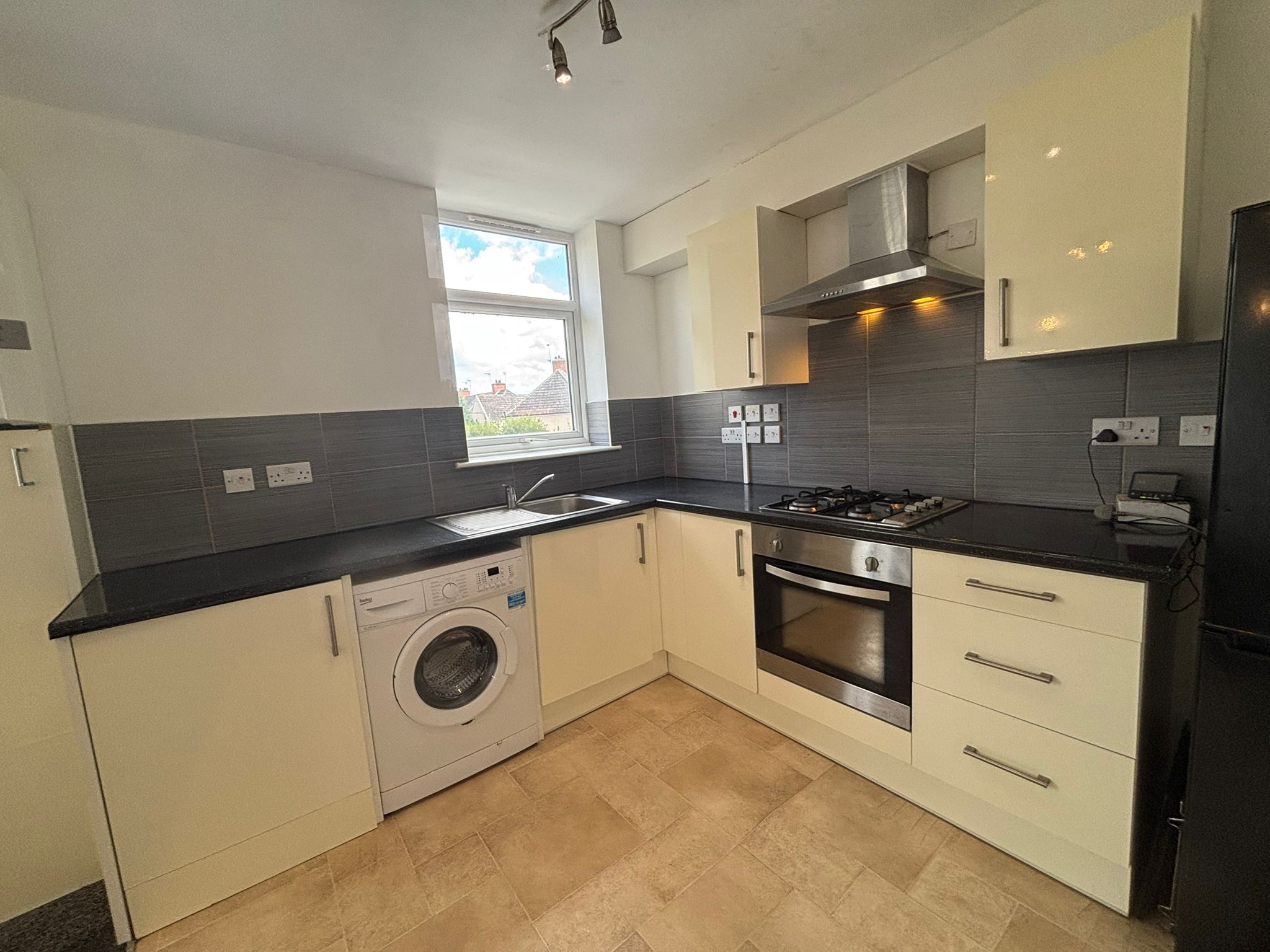 Barley Lea House, Stoke Aldermoor Image5