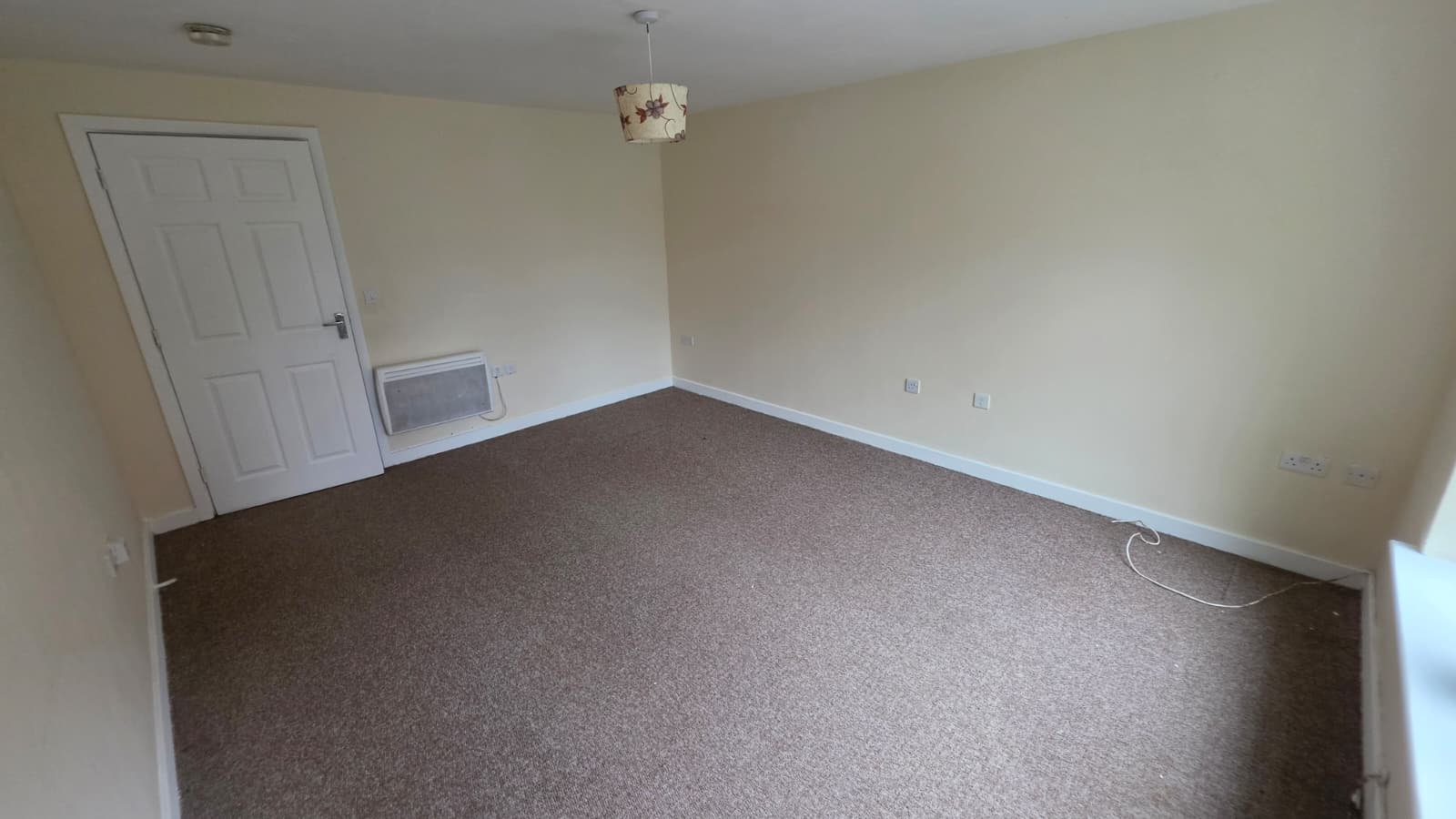 Hickory Close, Potters Green Image6