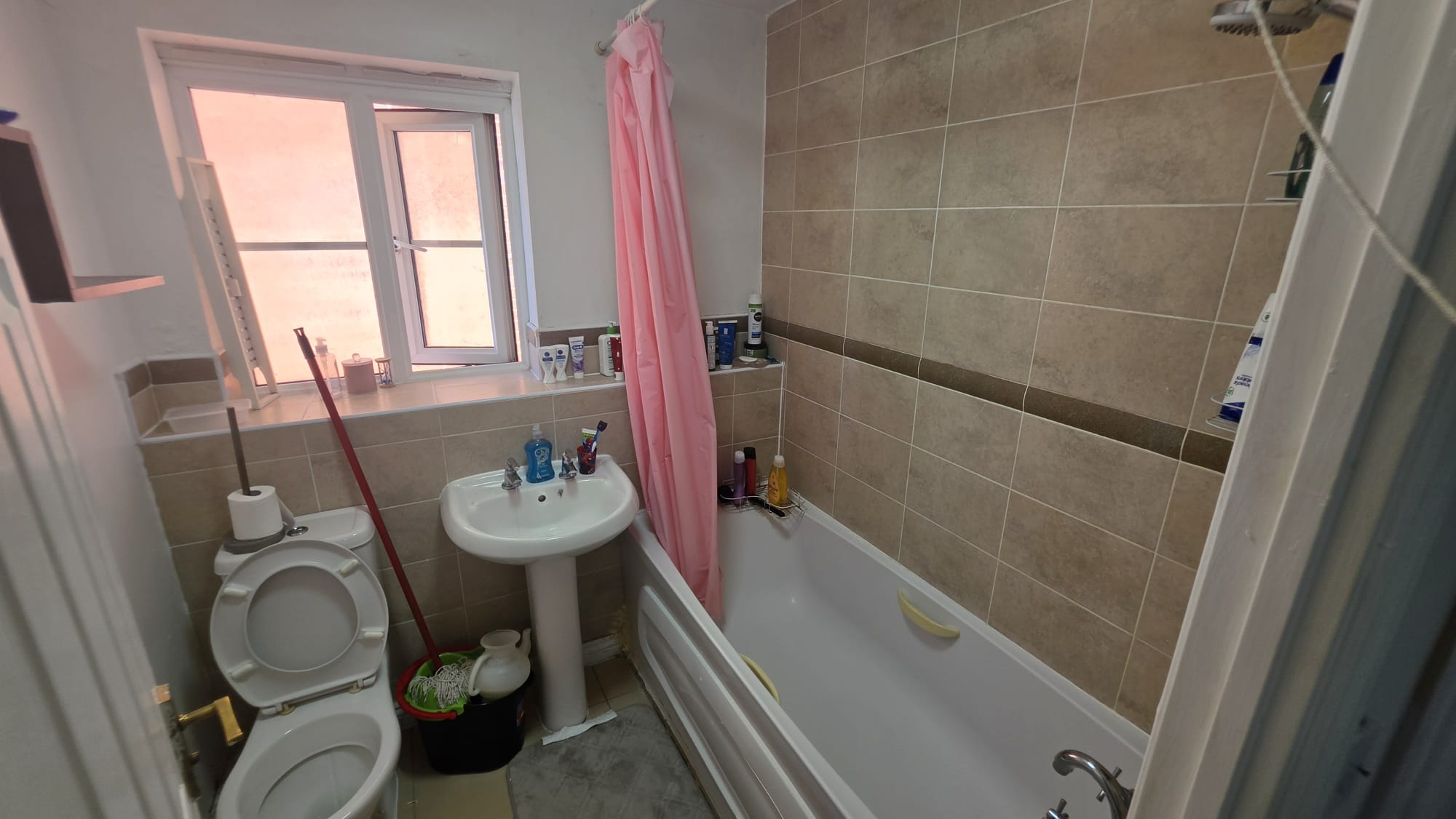 Cobb Close, Stoke Heath Image17