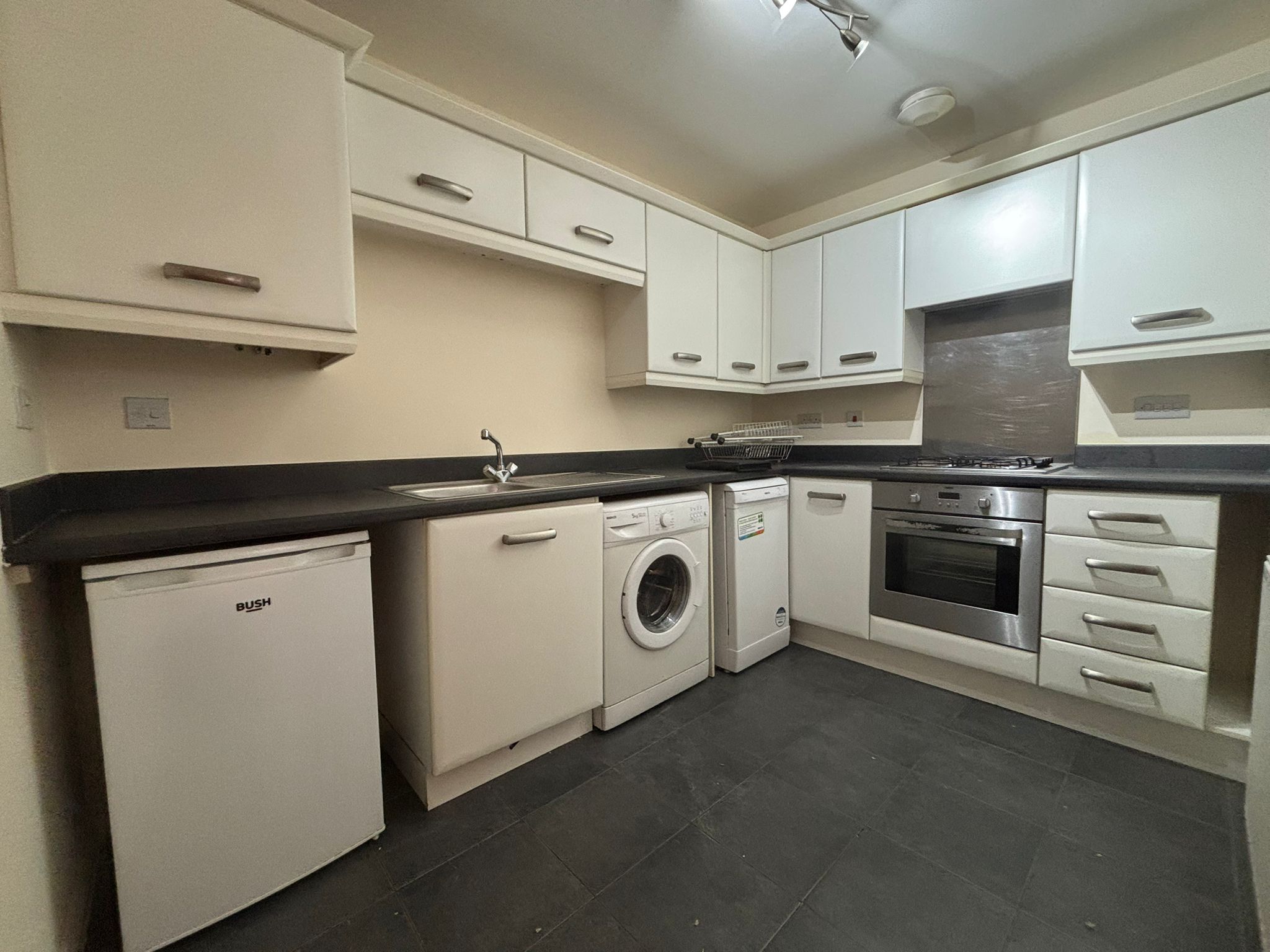 Gibraltar Close, Lower Stoke Image4
