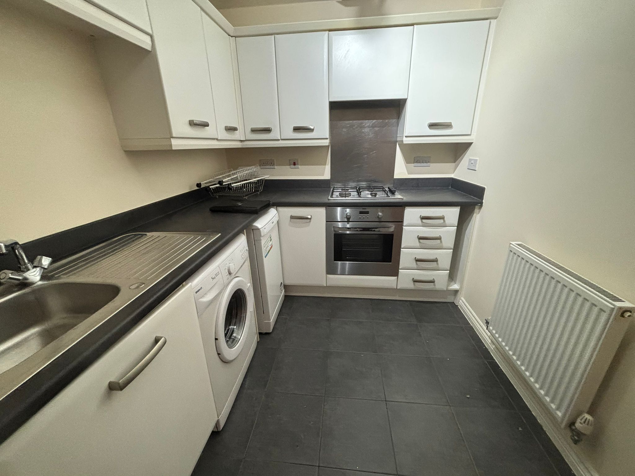 Gibraltar Close, Lower Stoke Image5