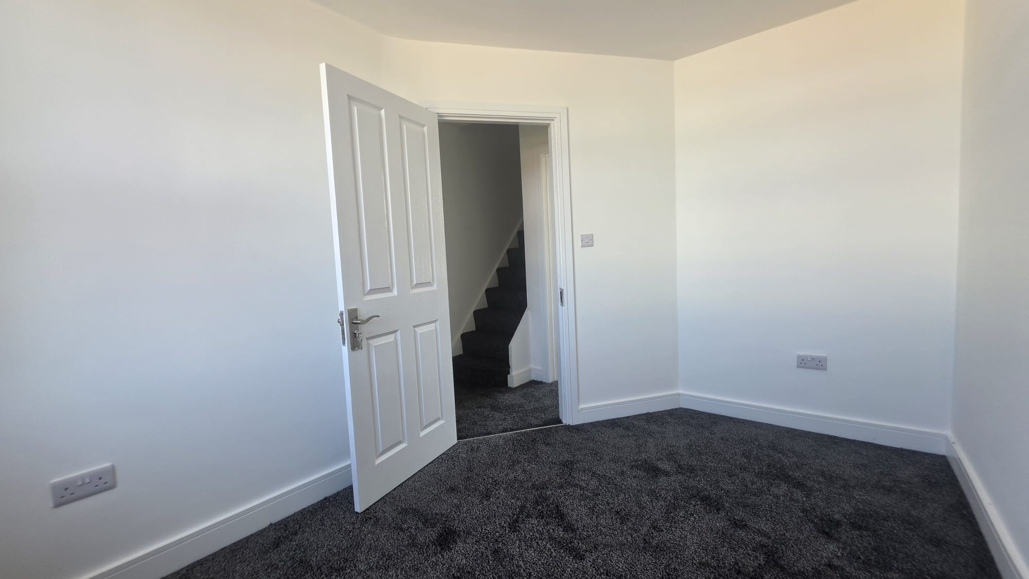 Harnall Lane East, Hillfields Image12