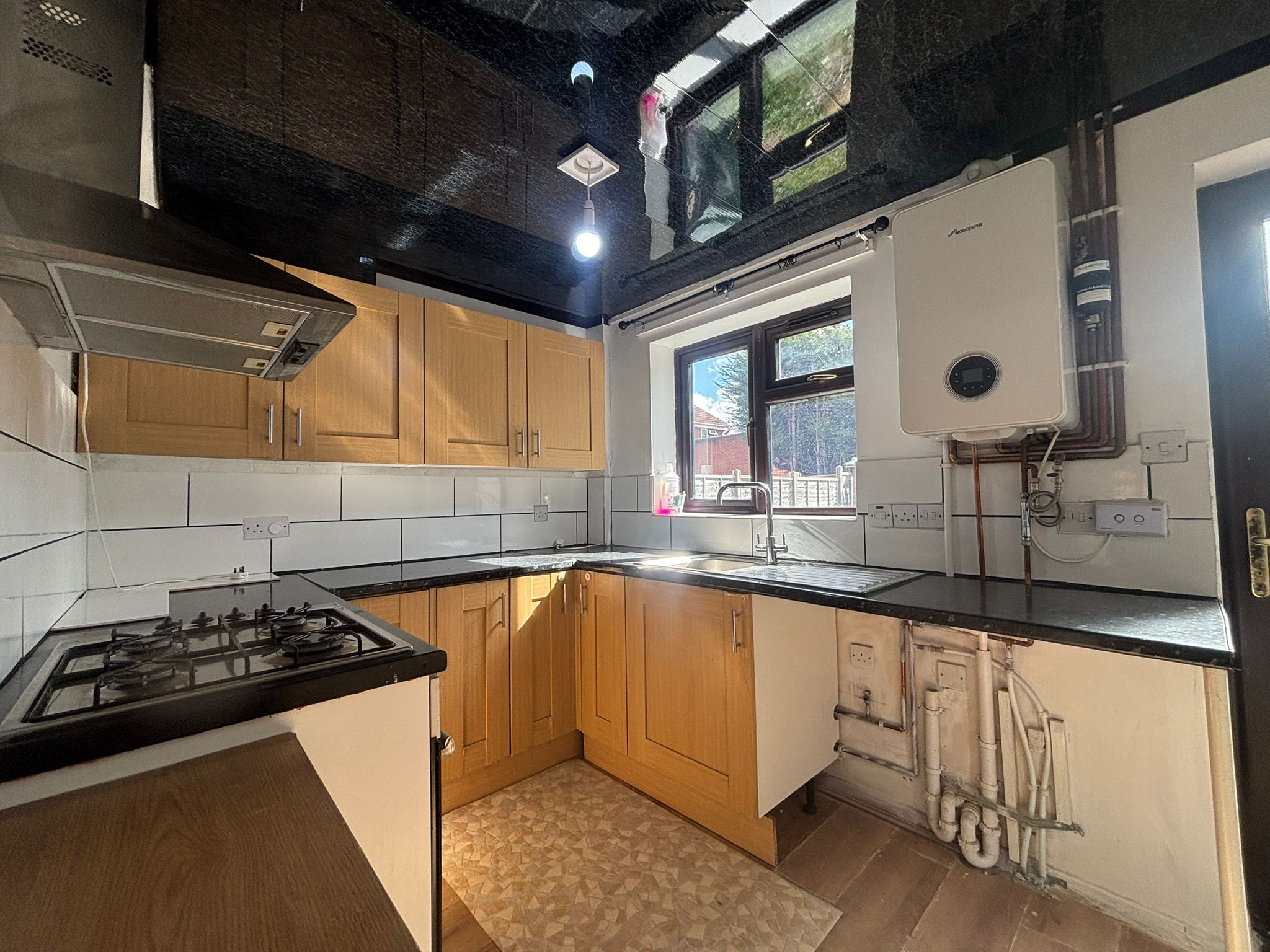 Lymington Close, Foleshill Image8