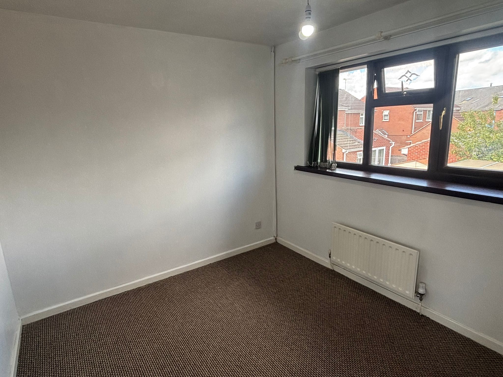 Lymington Close, Foleshill Image14