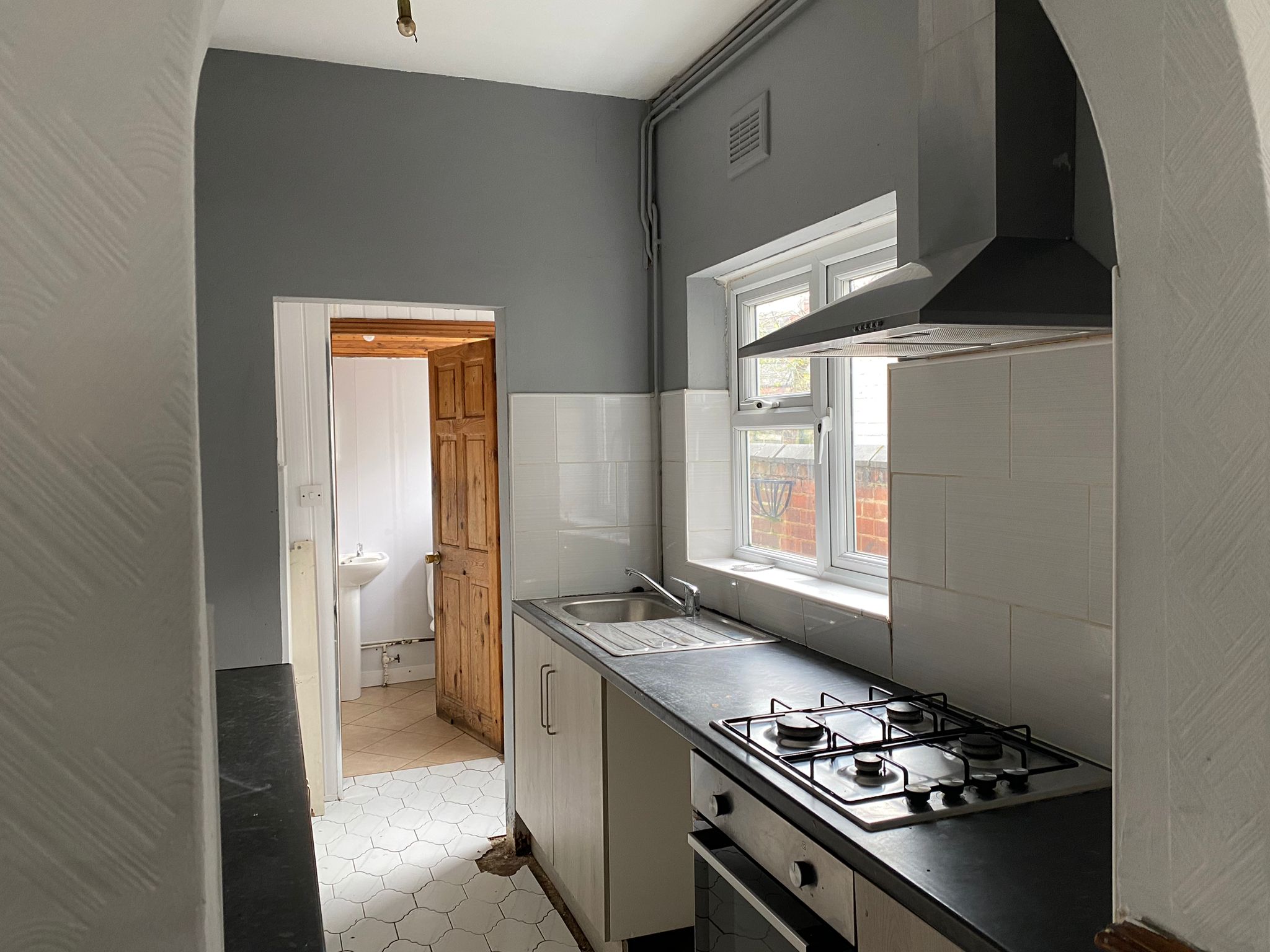 Holmsdale Road, Foleshill Image2