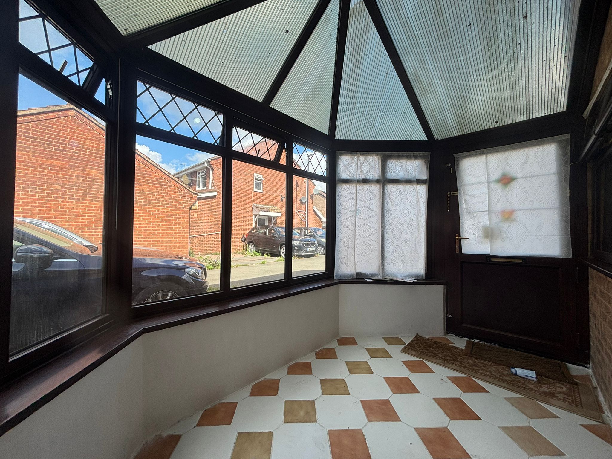 Lymington Close, Foleshill Image2